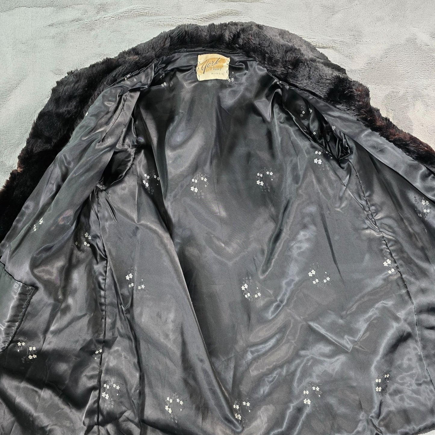 Vintage 1960s York Furs Muncie Deep Espresso/Black Sheared Fur Coat (L)