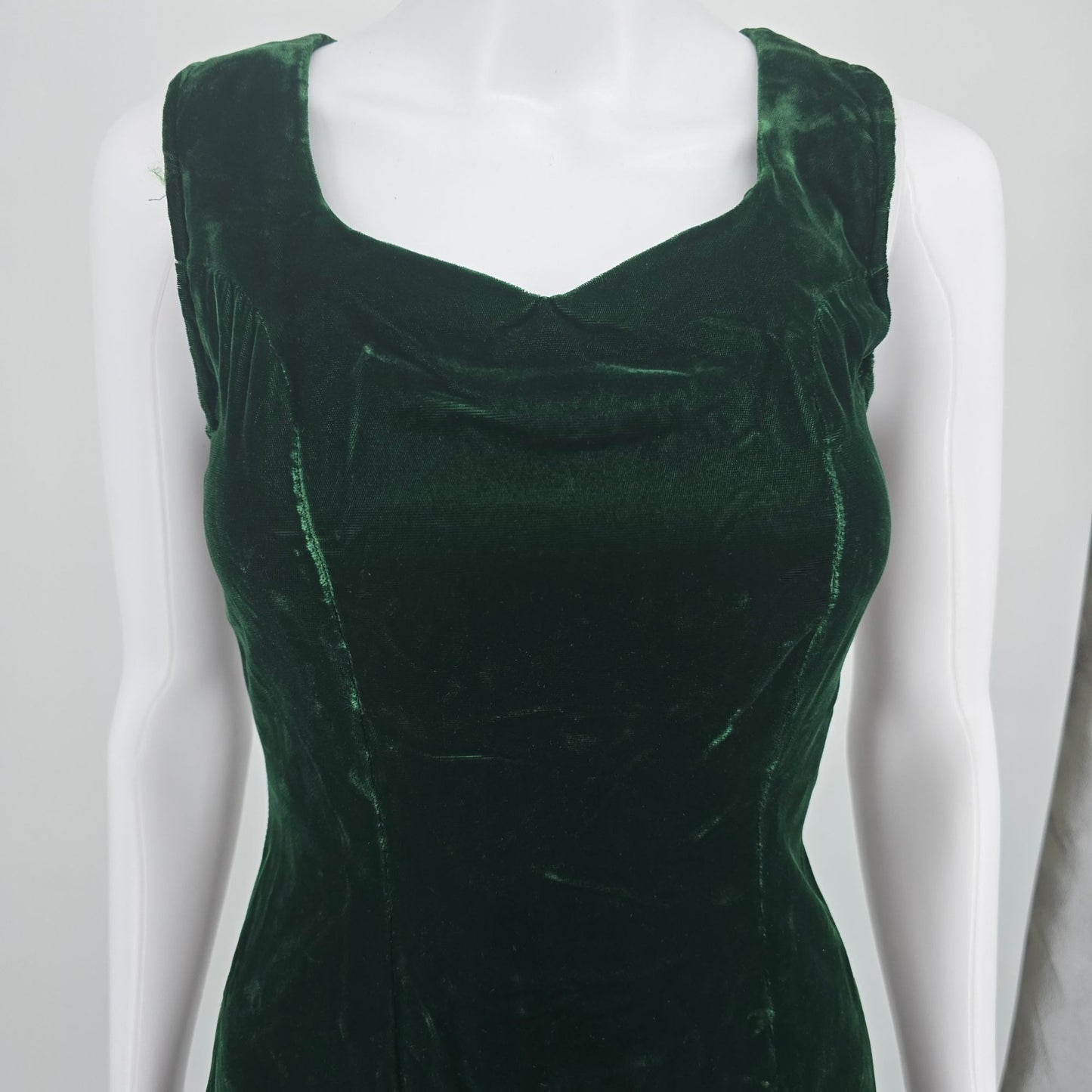 Vintage 1970s Deep Forest Green Velvet High Low Sleeveless Holiday Dress (XS)