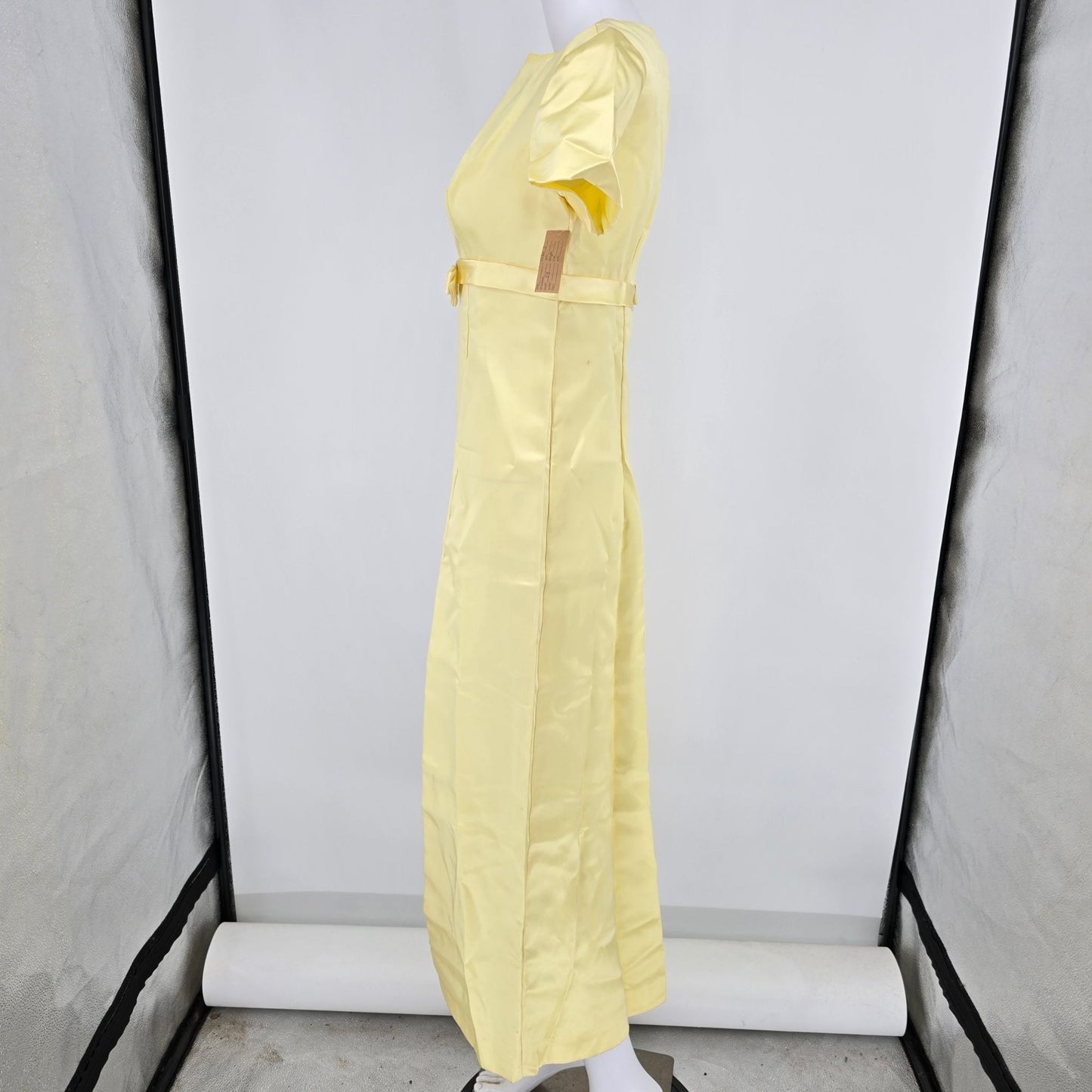 Vintage Early 1960s Yellow Satin Short Sleeve Metal Zipper Maxi Dress (2/XS)