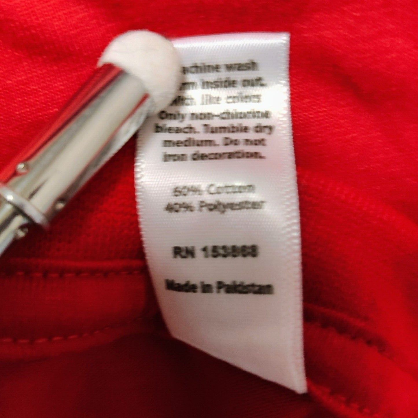 Great Souvenirs of San Francisco "Unconditional Surrender" Statue T-Shirt (S)