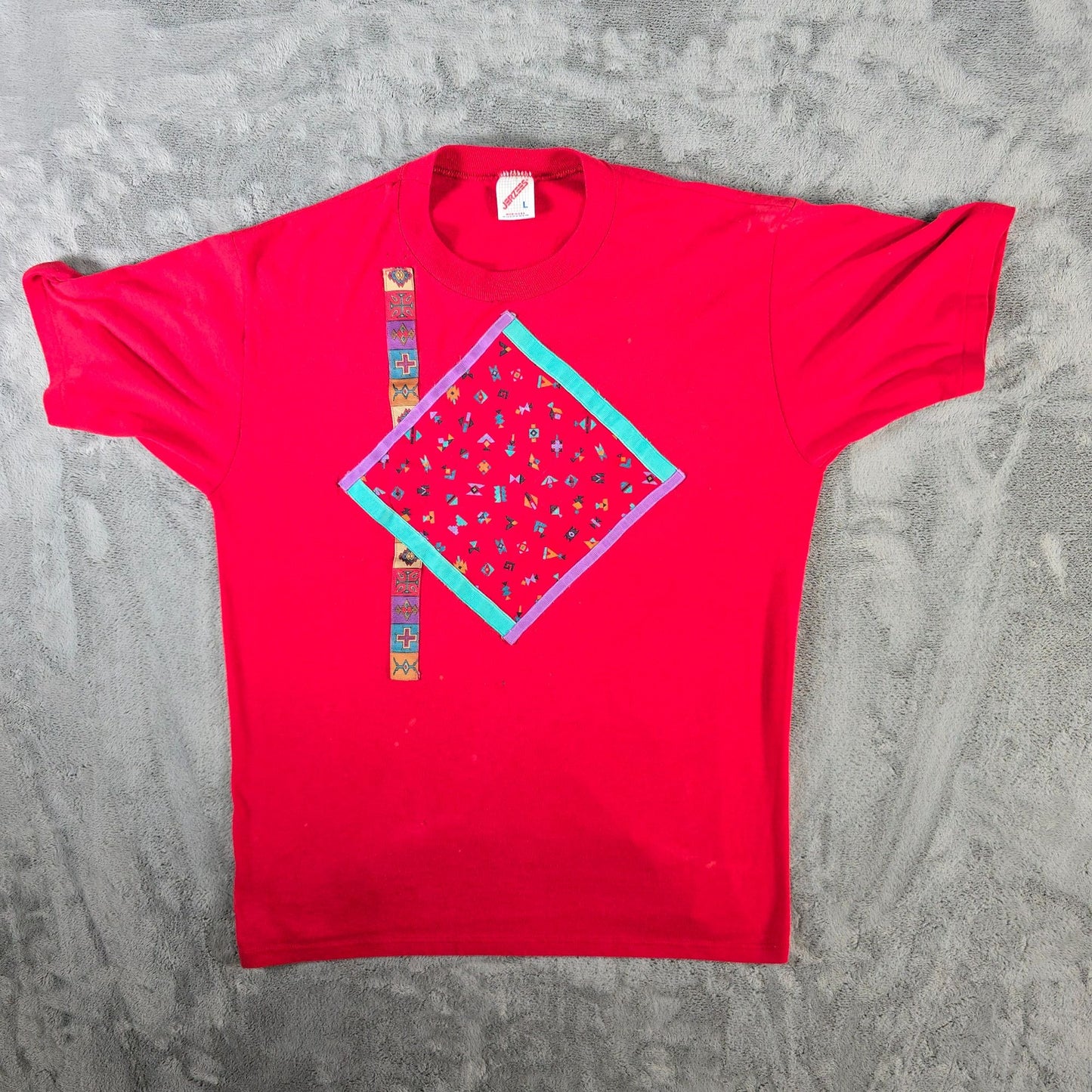Vintage 1990s Jerzees Southwestern Ribbon Applique Wearable Art T-Shirt (M/L)