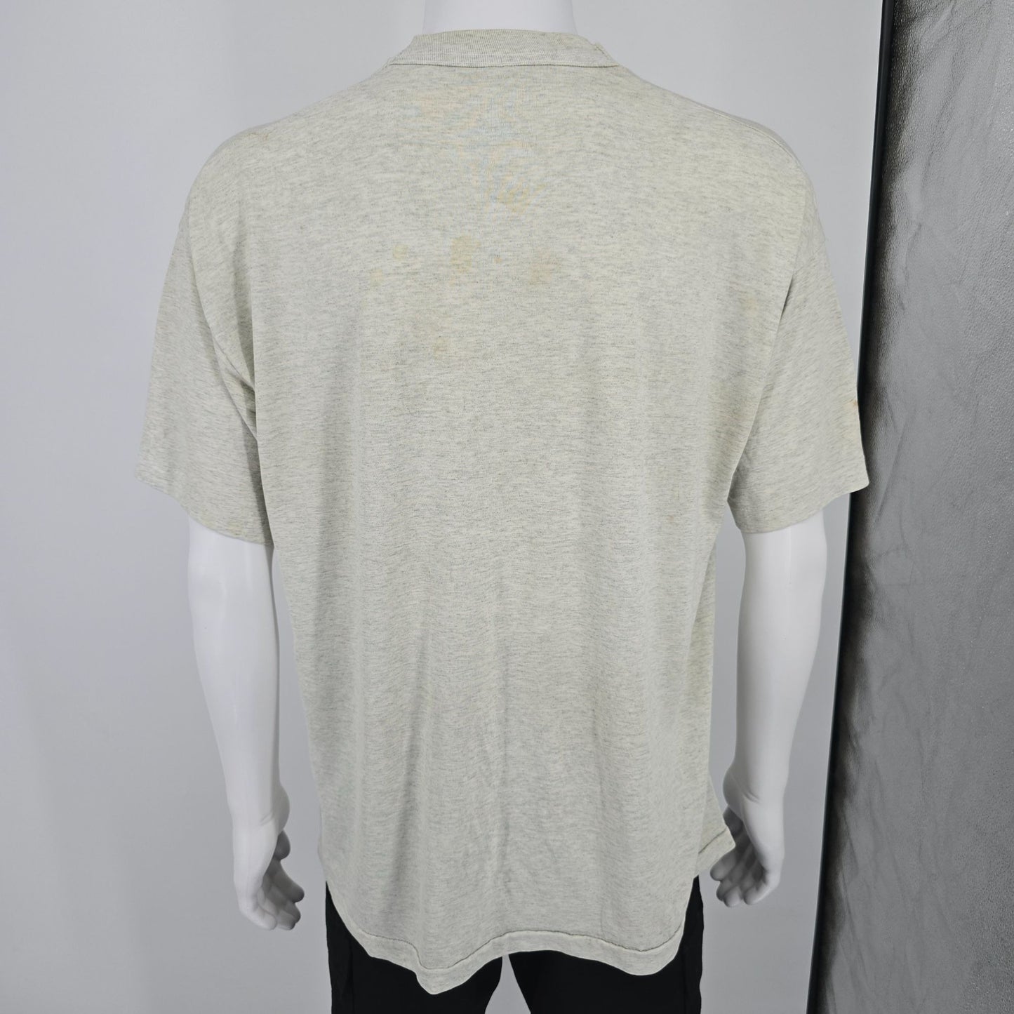 Distressed Vintage 1990s Fruit of the Loom Gray Holy Cross Tennis T-Shirt (XL)