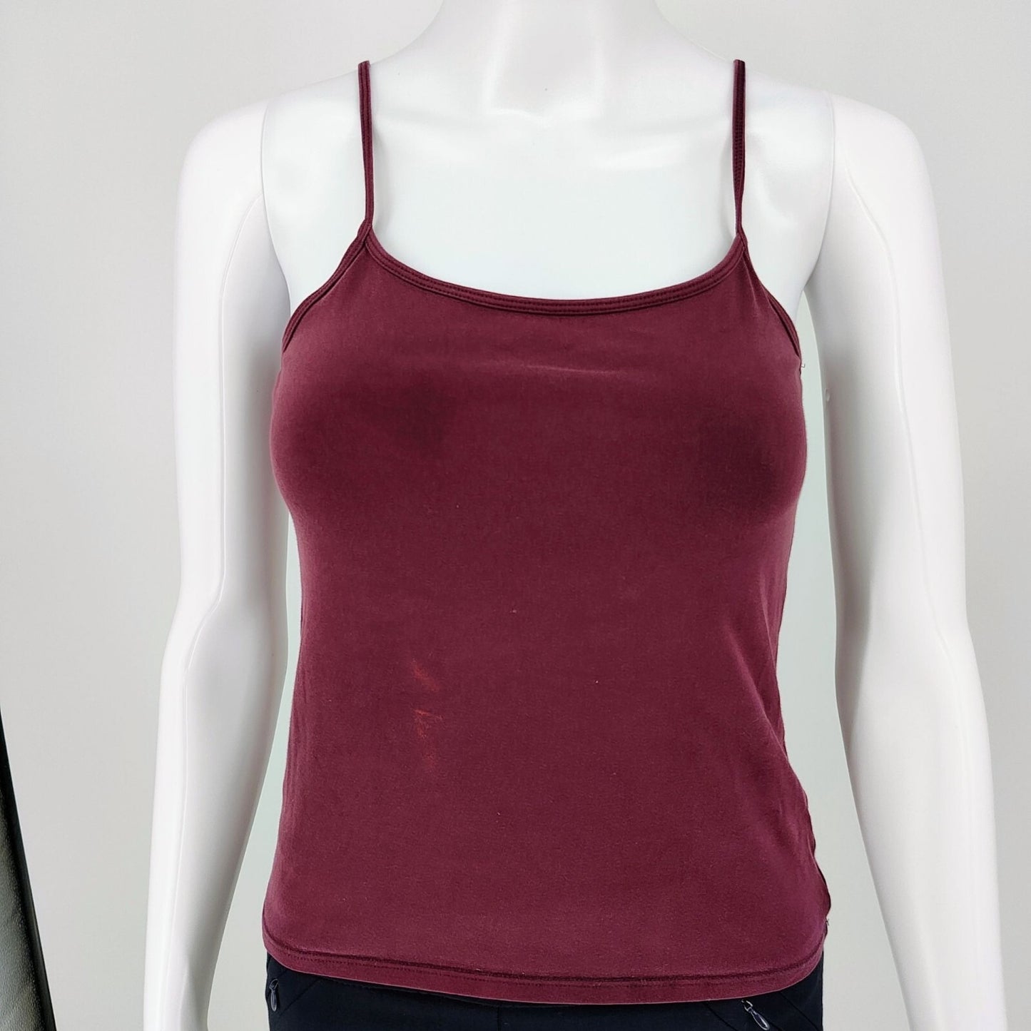 Old Navy Intimates Womens Burgundy Spaghetti Strap Stretch Tank Top (S) *Flawed*