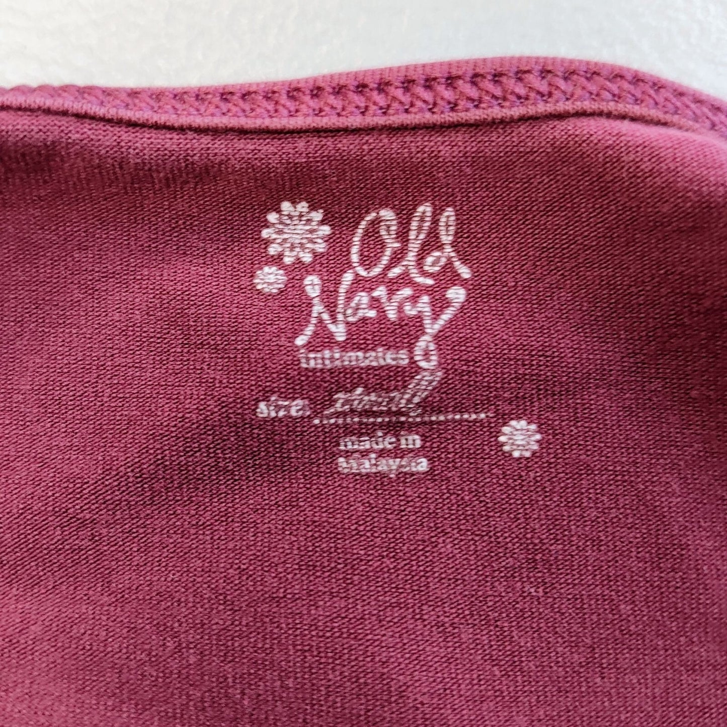 Old Navy Intimates Womens Burgundy Spaghetti Strap Stretch Tank Top (S) *Flawed*