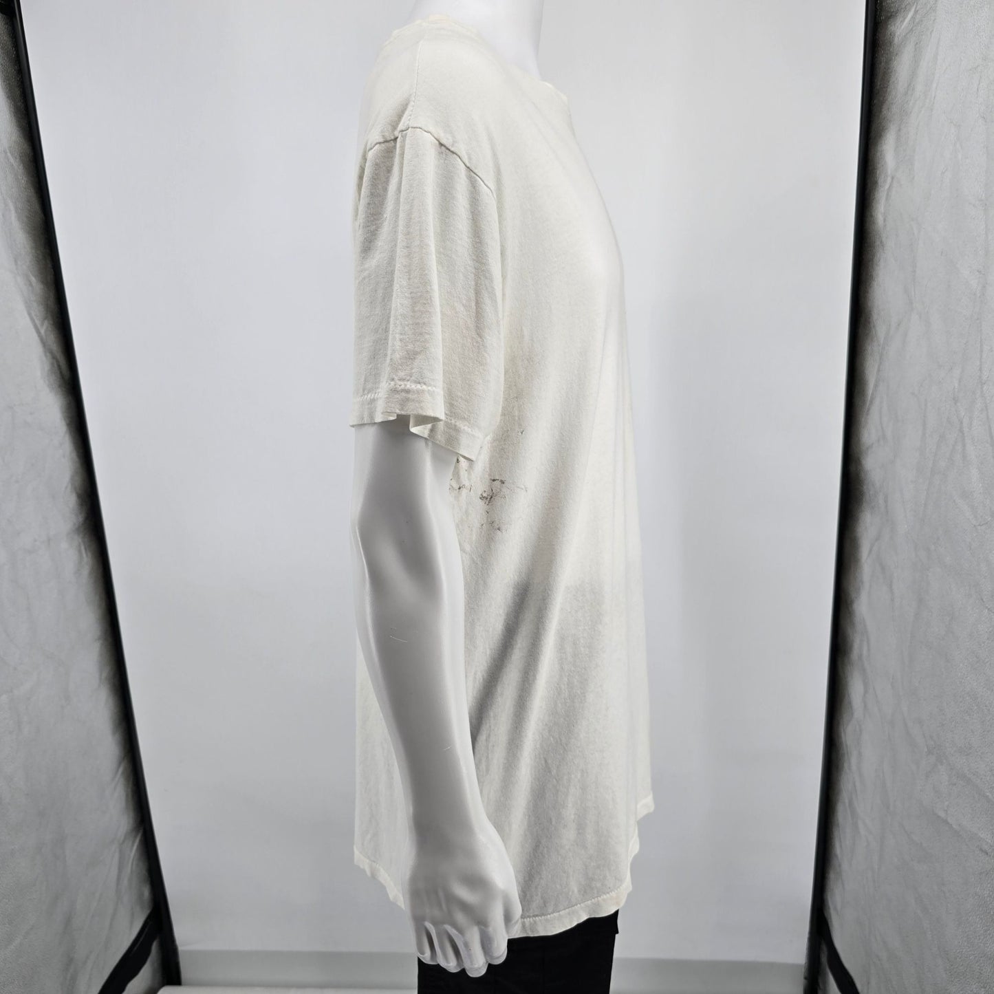 Distressed Vintage 1990s Hanes Blank Single Stitch Cotton T-Shirt (L/XL Long)