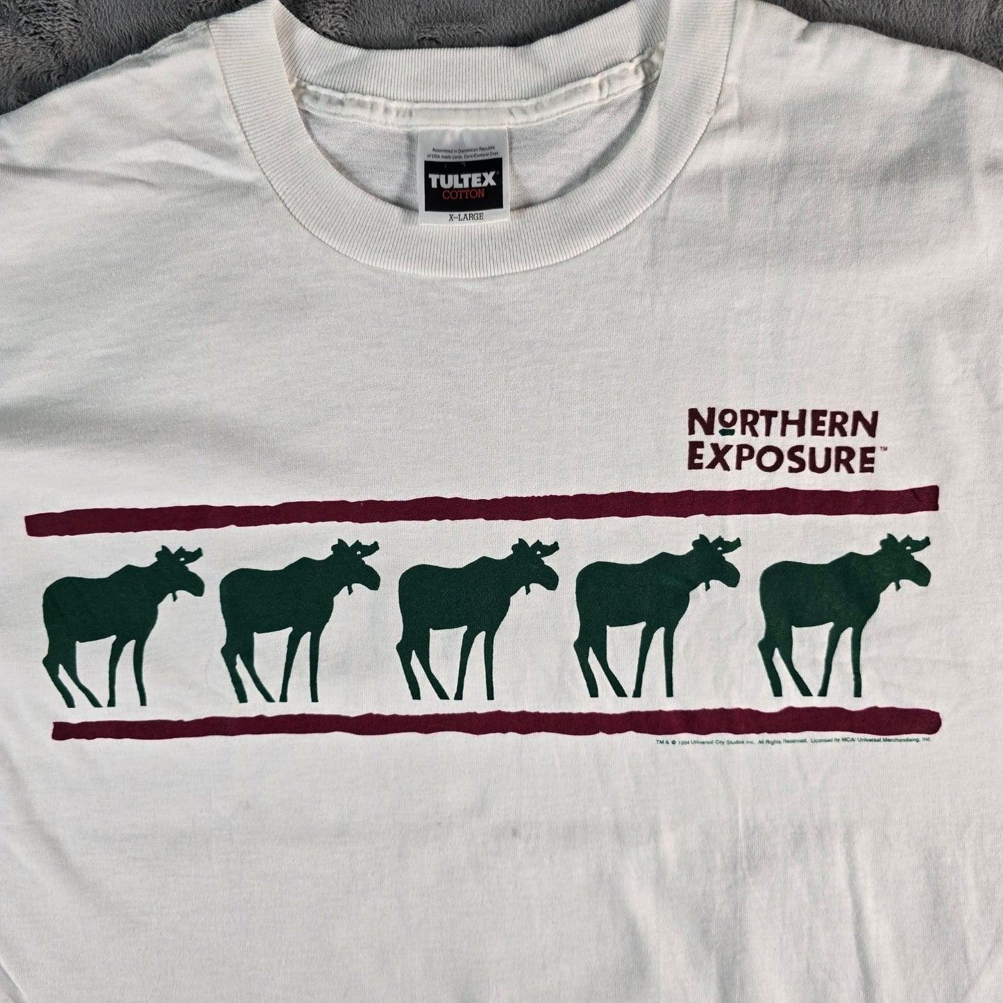 Vintage 1990s Tultex Northern Exposure Moose Graphic TV Promo T-Shirt (L/XL)