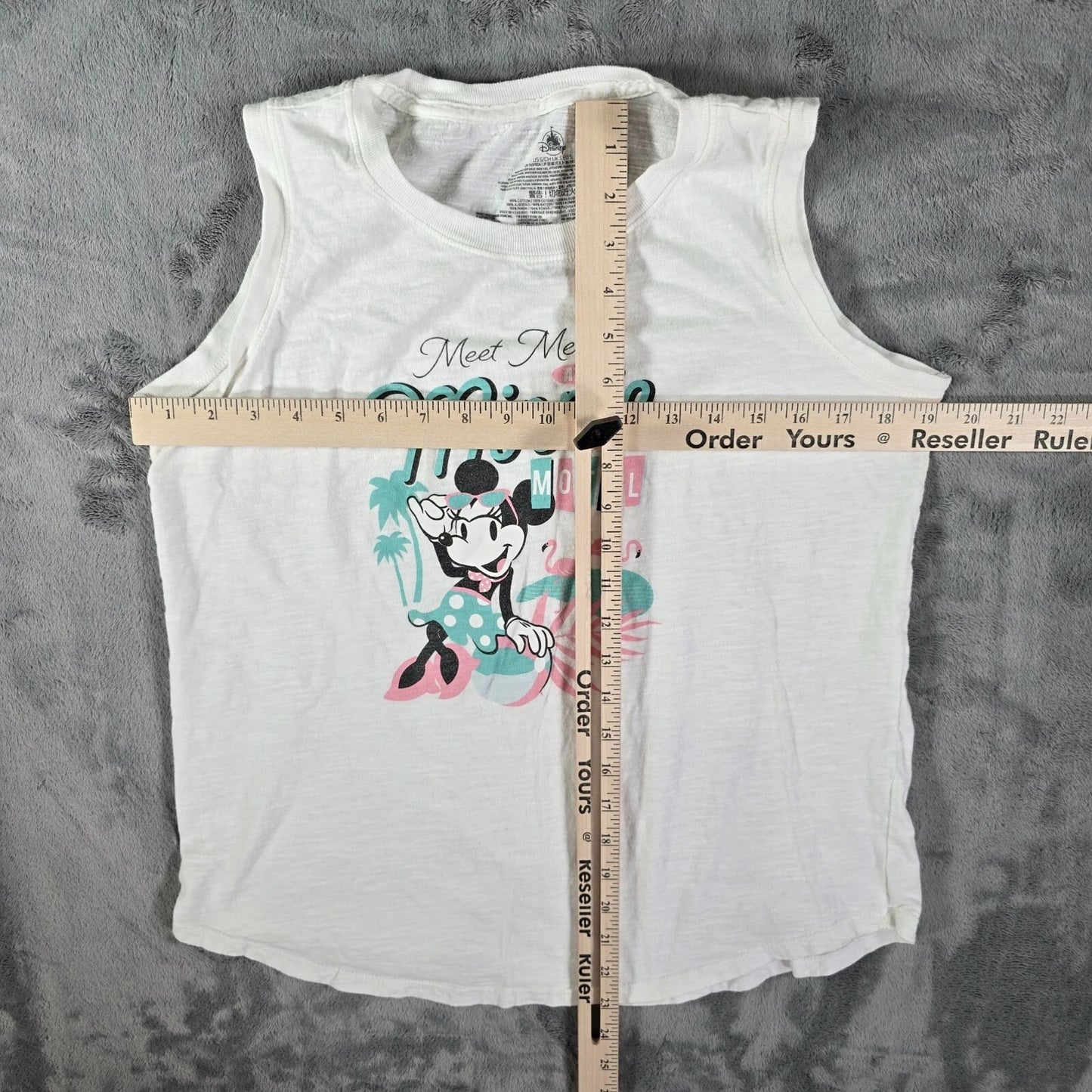 Disney Parks Meet Me at the Minnie Motel Women's Graphic Tank Top (Small)