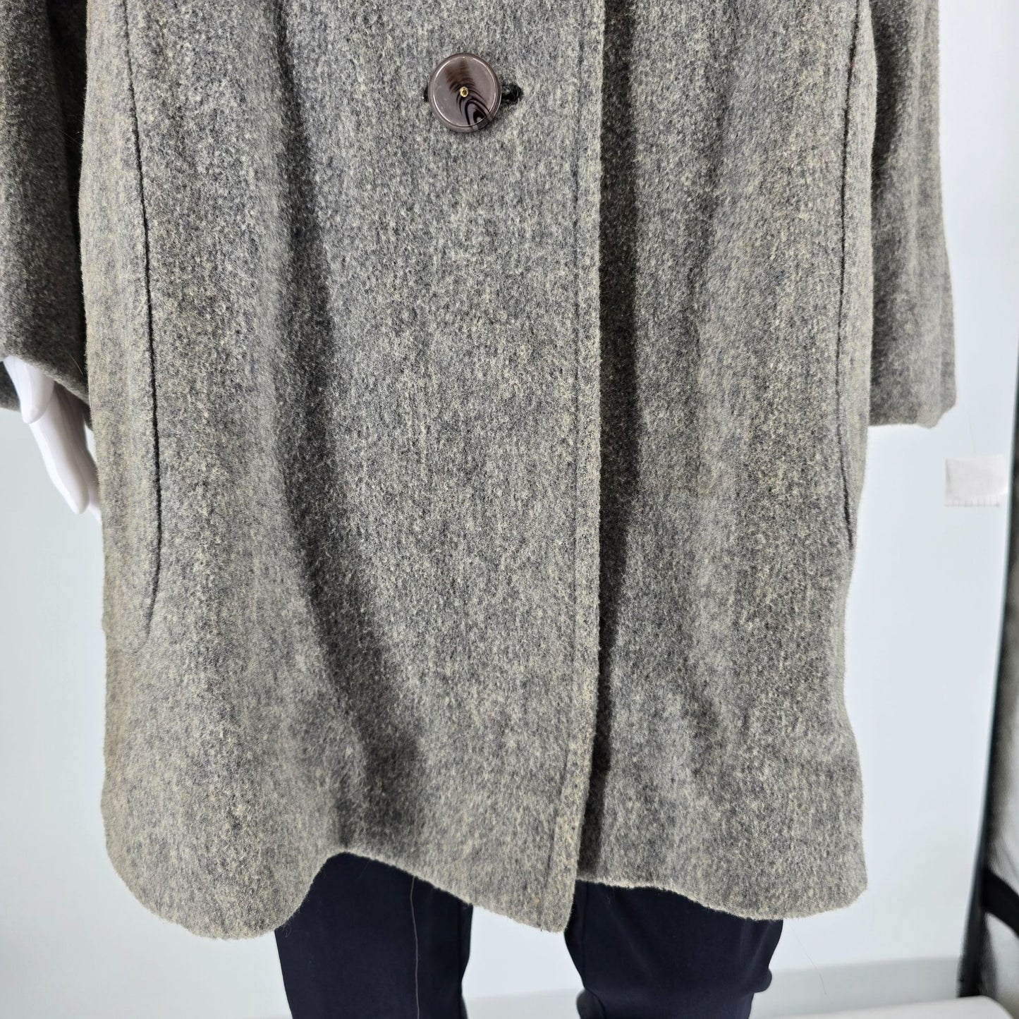 Distressed Vintage 1960s Lady Penguin Fashions Heather Gray Wool Car Coat (L)