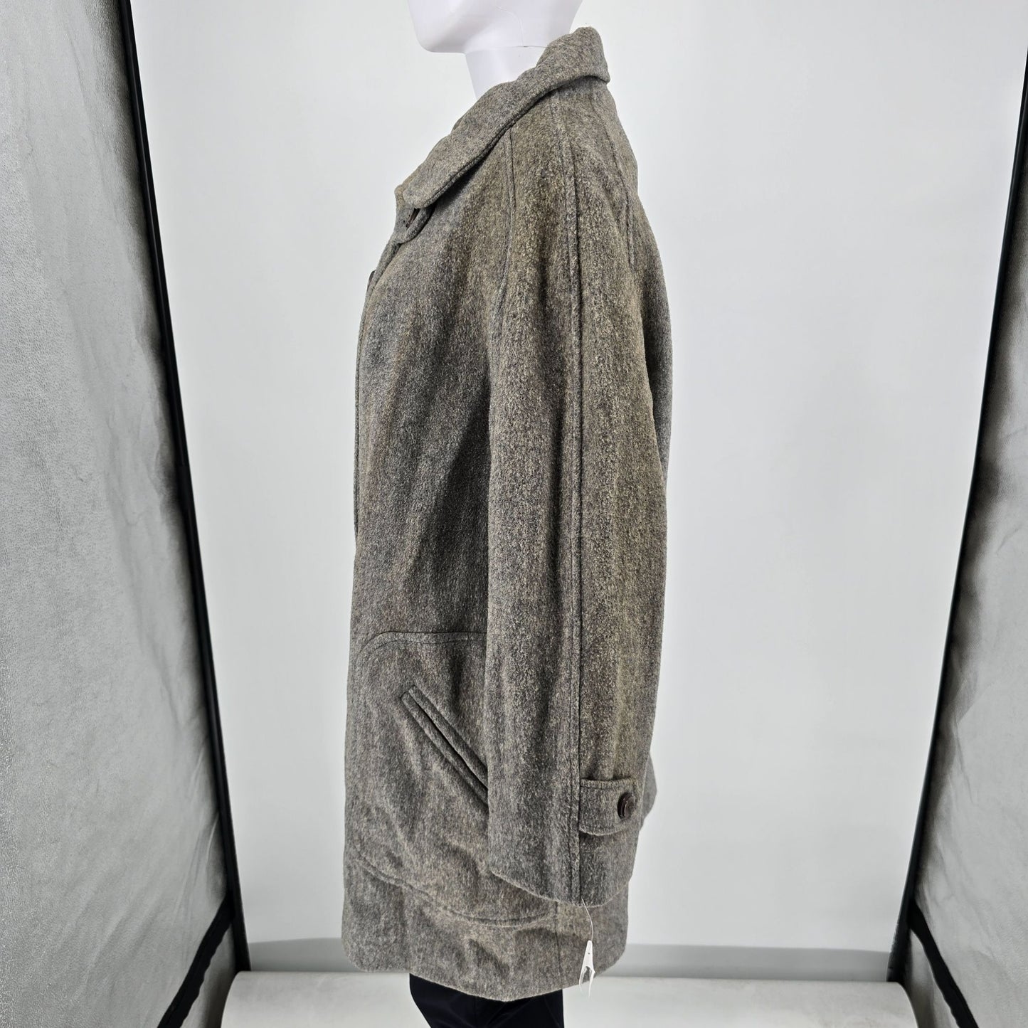 Distressed Vintage 1960s Lady Penguin Fashions Heather Gray Wool Car Coat (L)