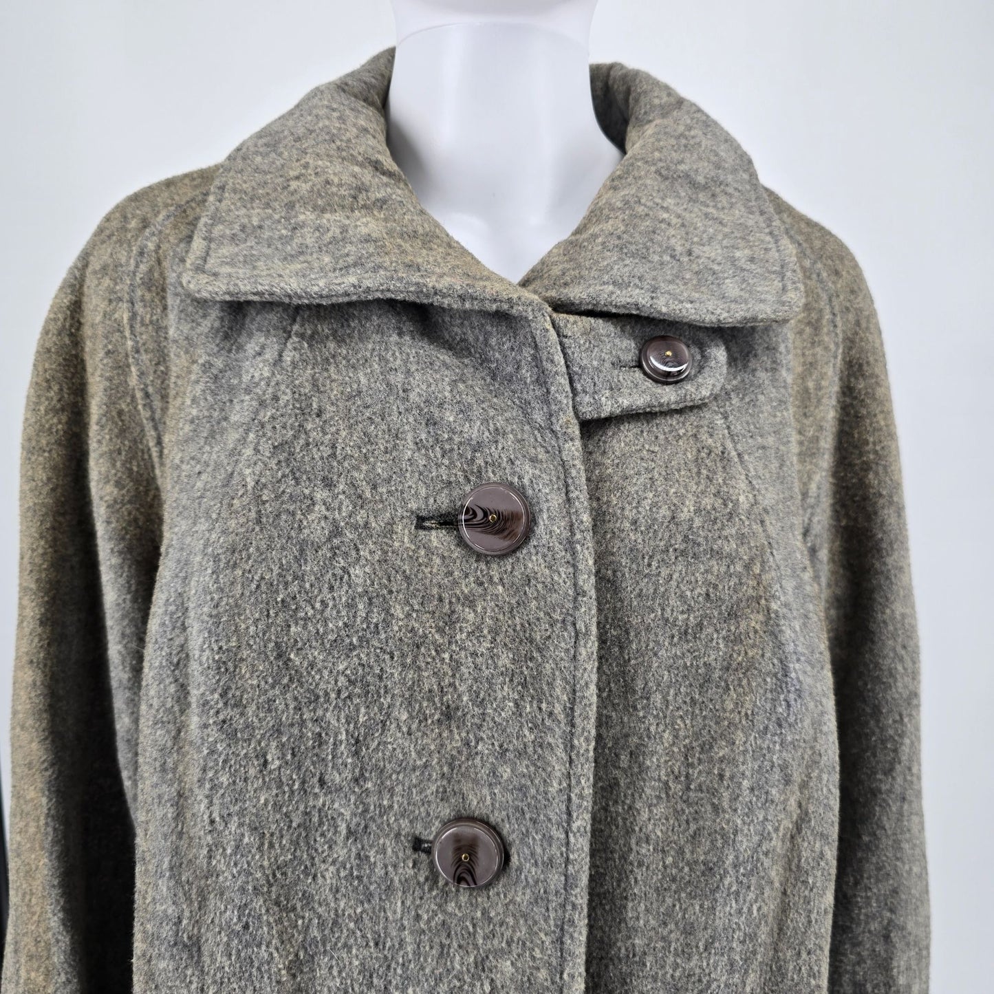 Distressed Vintage 1960s Lady Penguin Fashions Heather Gray Wool Car Coat (L)