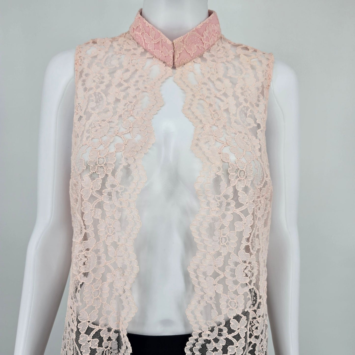 Vintage 1980s Women's Blush Pink Floral Lace Open Front Coquette Duster (M)