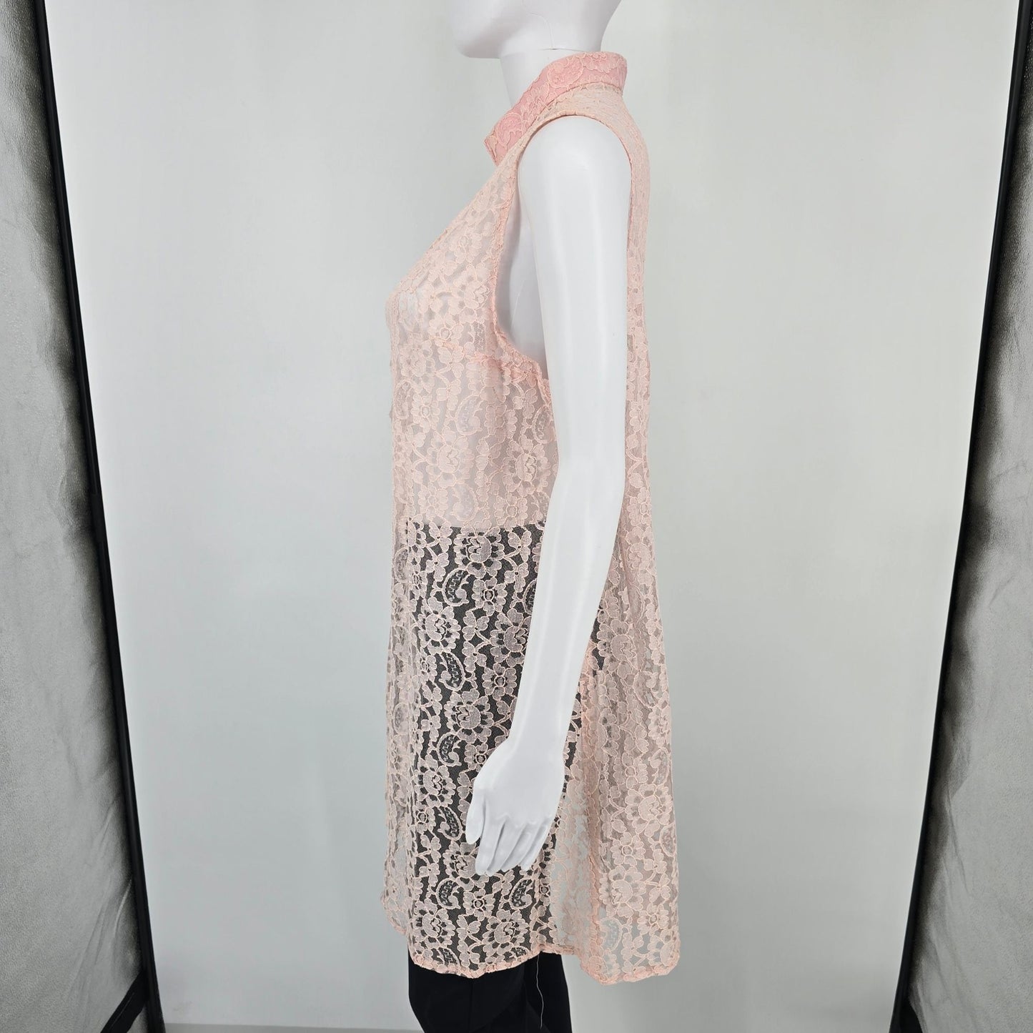 Vintage 1980s Women's Blush Pink Floral Lace Open Front Coquette Duster (M)