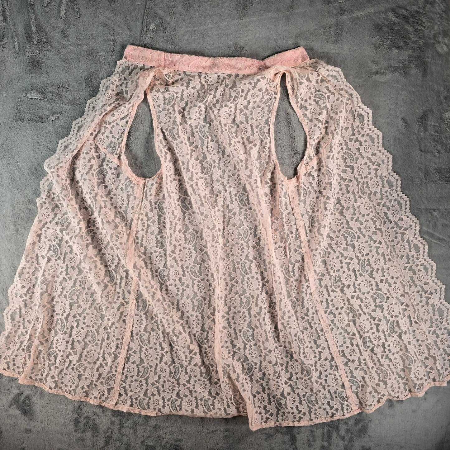 Vintage 1980s Women's Blush Pink Floral Lace Open Front Coquette Duster (M)