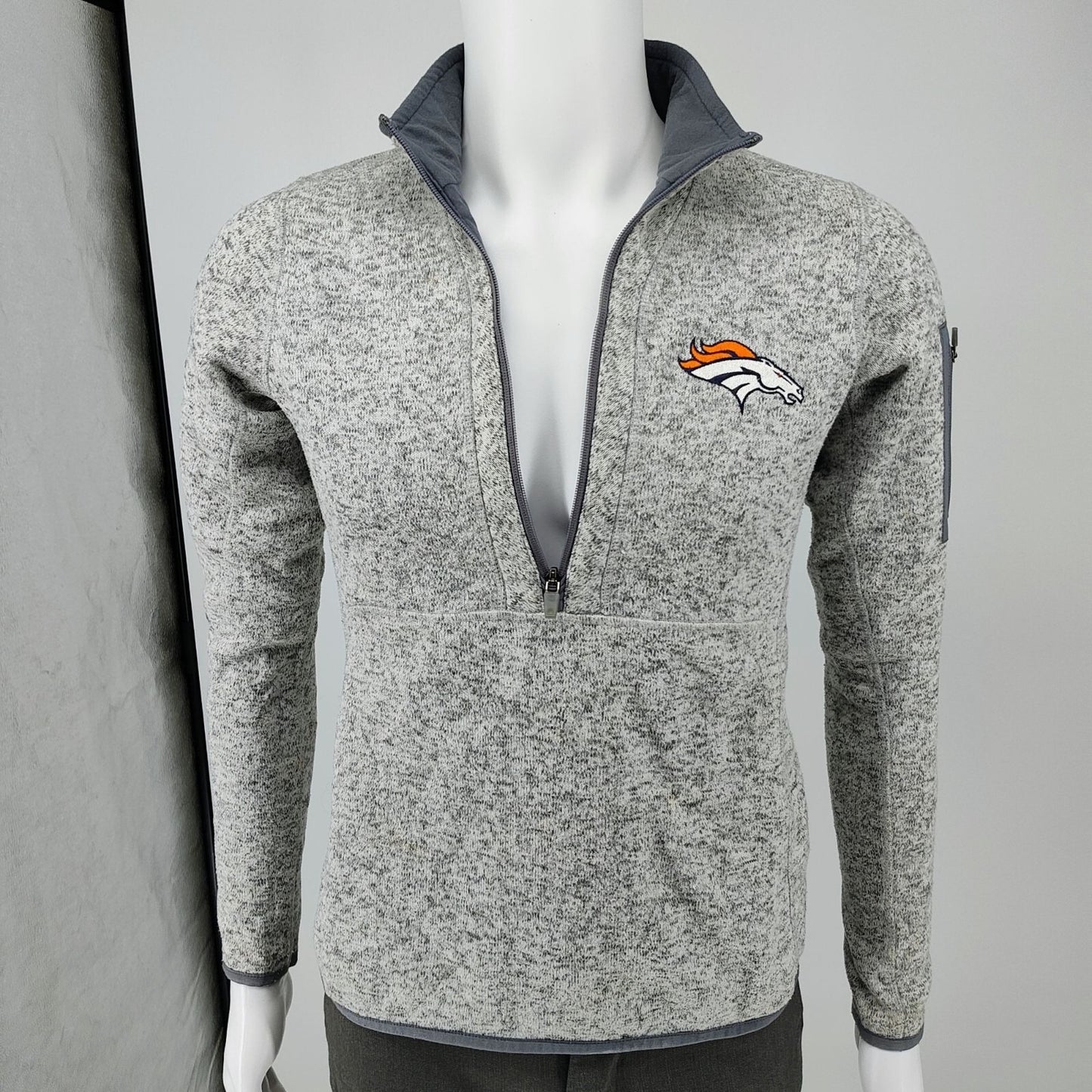 Antigua NFL Denver Broncos Pullover Quarter-Zip Fleec Womens Sweater/Jacket (M)