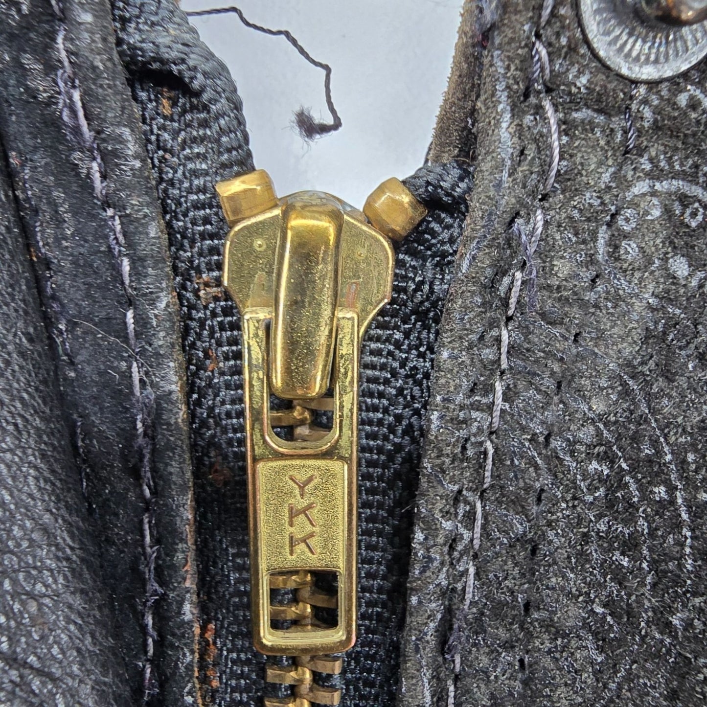 Vintage 1990s Authentic International Outerwear Embossed Leather Jacket (S)