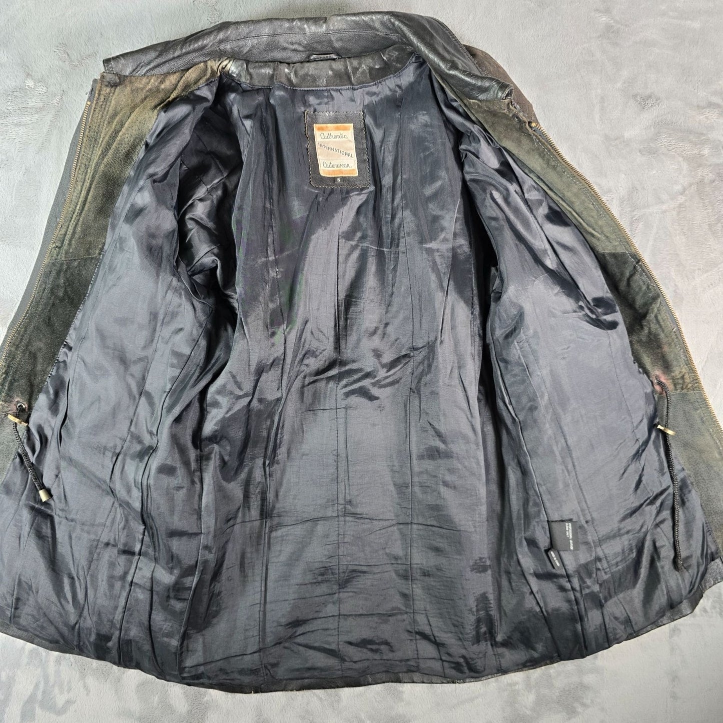 Vintage 1990s Authentic International Outerwear Embossed Leather Jacket (S)