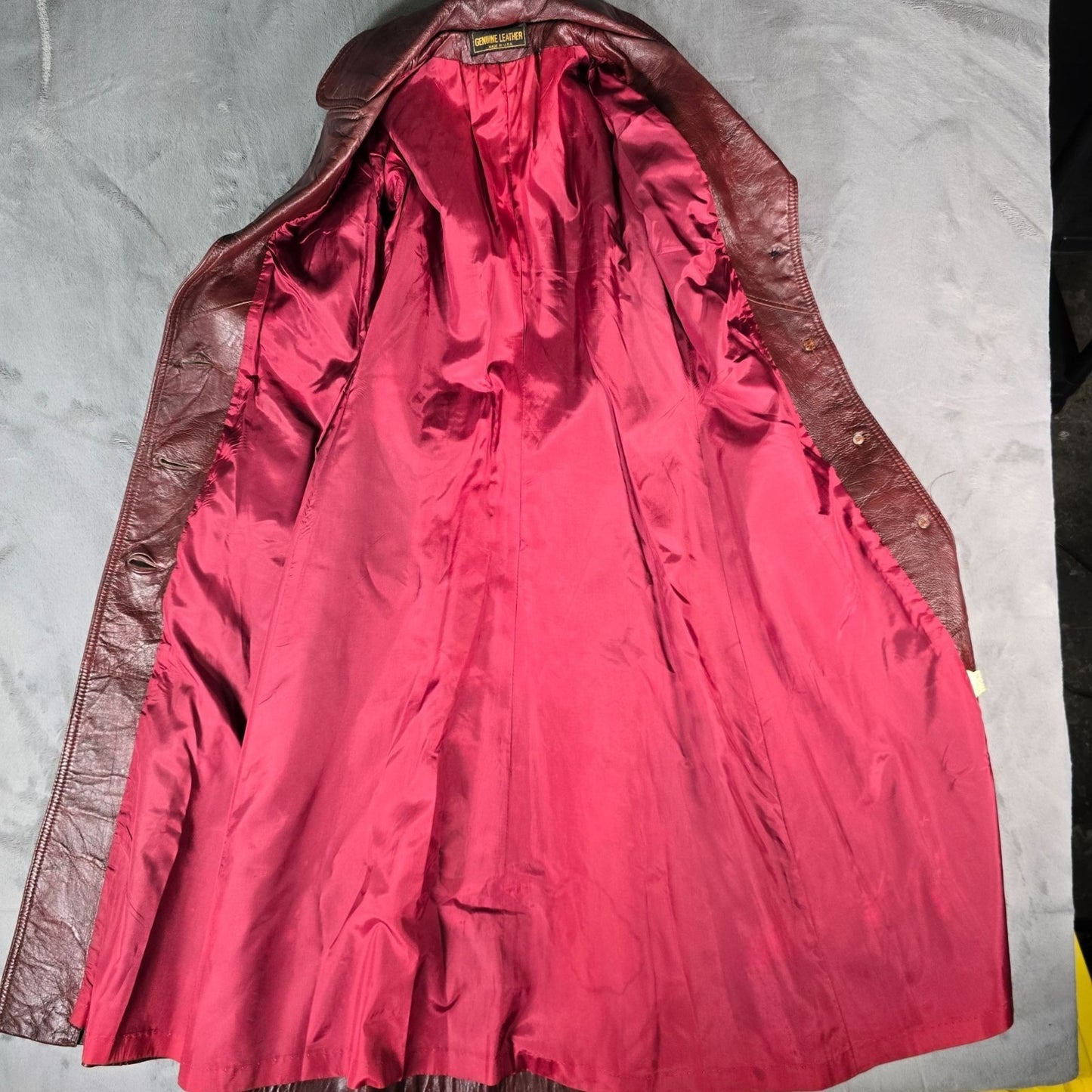 Vintage 1970s Unbranded Women's Burgundy Leather Belted Trench Coat (XS)