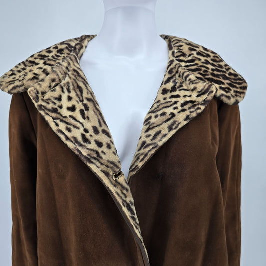 Vintage 1960s Brown Velveteen Coat w/ Leopard Print Faux Fur Lining (L) *Fair