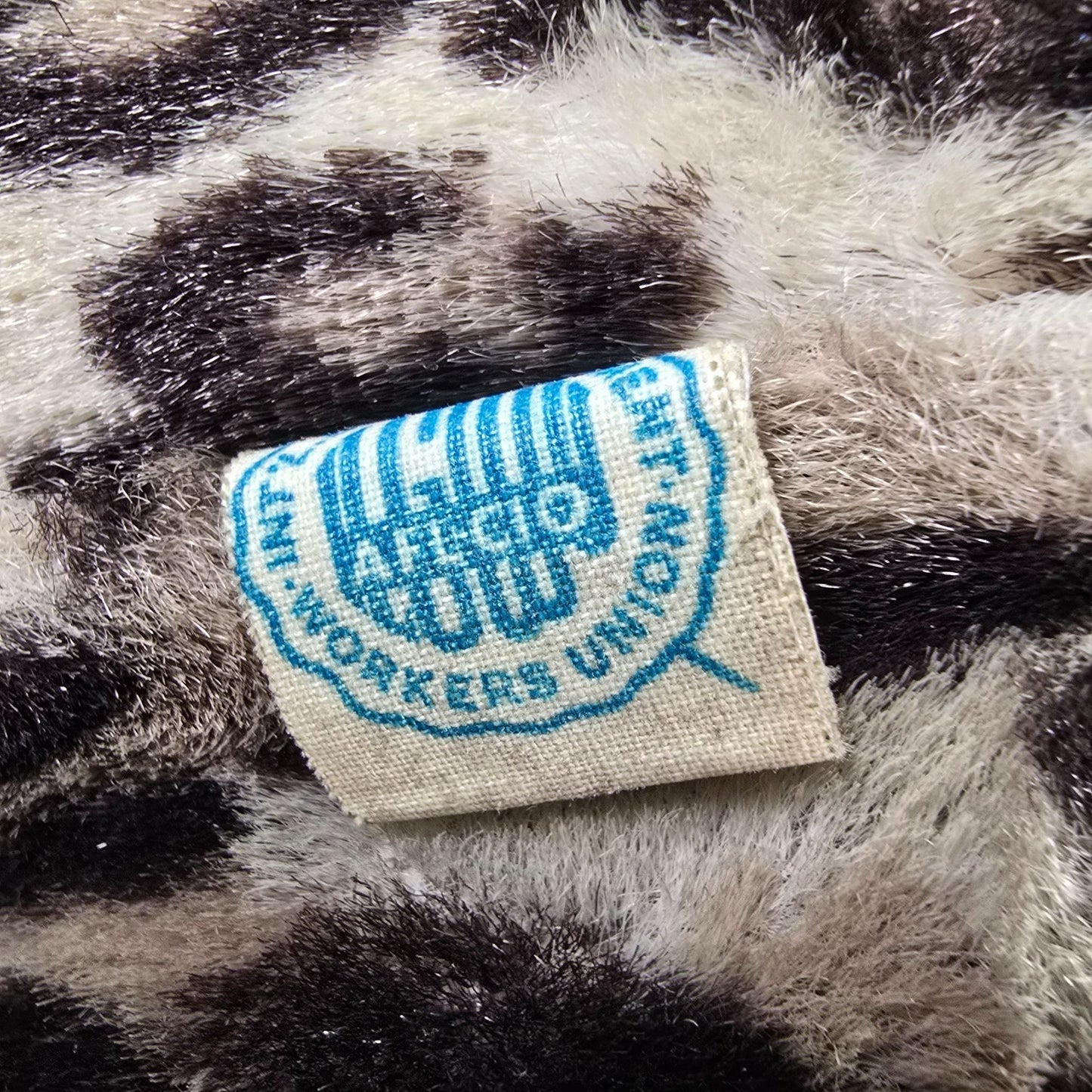 Vintage 1960s Brown Velveteen Coat w/ Leopard Print Faux Fur Lining (L) *Fair