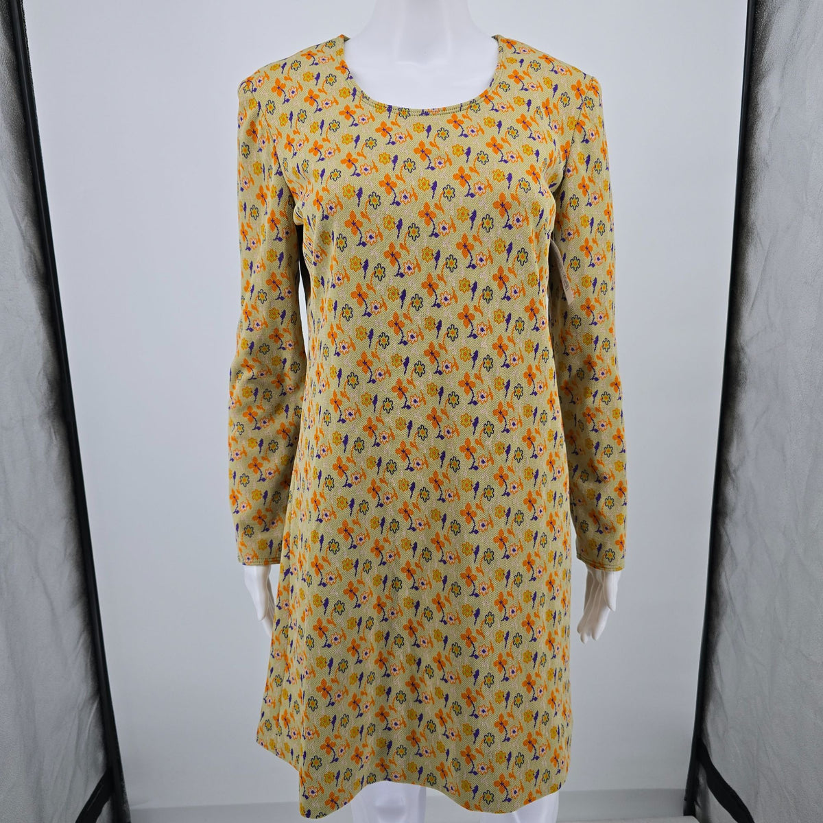 Vintage Early 1970s Floral Long Sleeve Metal Zipper A-Line Shift Mini Dress (L)