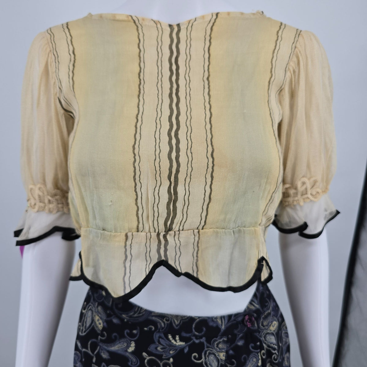 Antique 1910s Edwardian Embellished Sheer Striped Scalloped Hem Blouse (S) *Fair