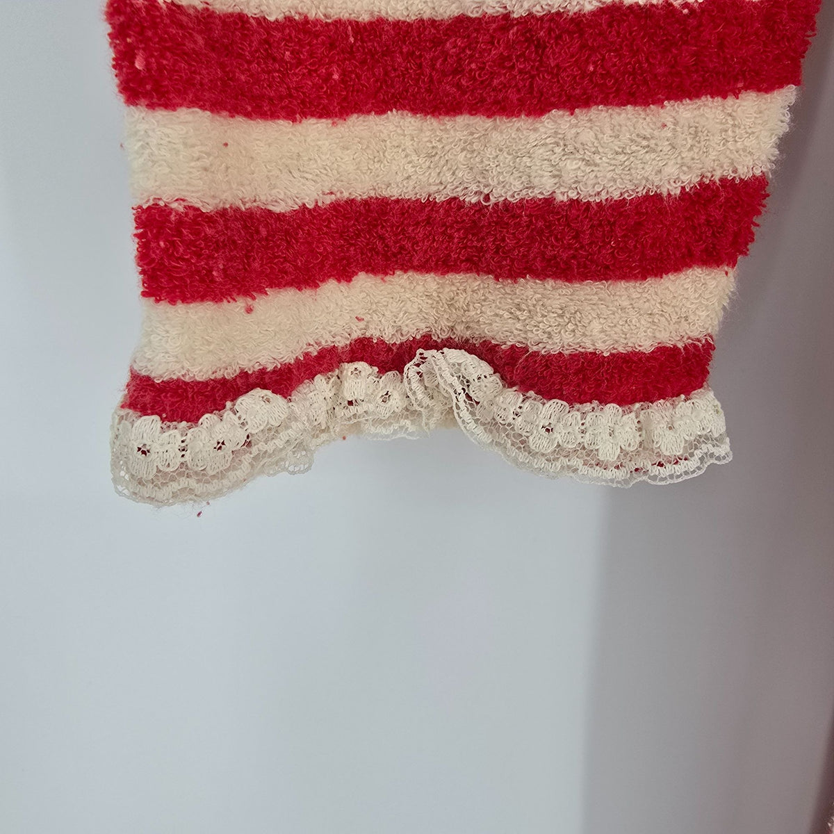 Vintage 1970s Gaymode JCPenney Women's Red Striped One-Piece Footed Pajamas (S)