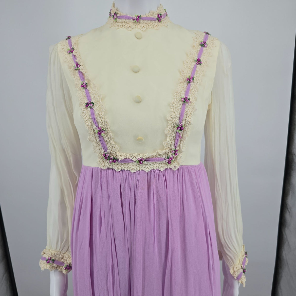 Vintage 1970s Lilac/Cream Prairie-Style Floral Lace Maxi Dress (XS) *Flaws
