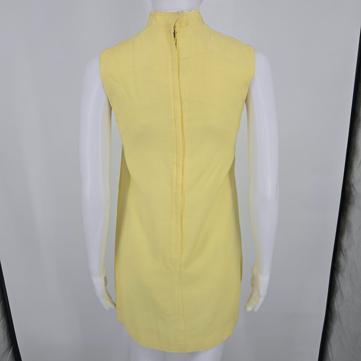 Vintage 1960s Bill Beaton For Borgenicht Bros. Yellow Sleeveless Mod Mini Dress (XS)