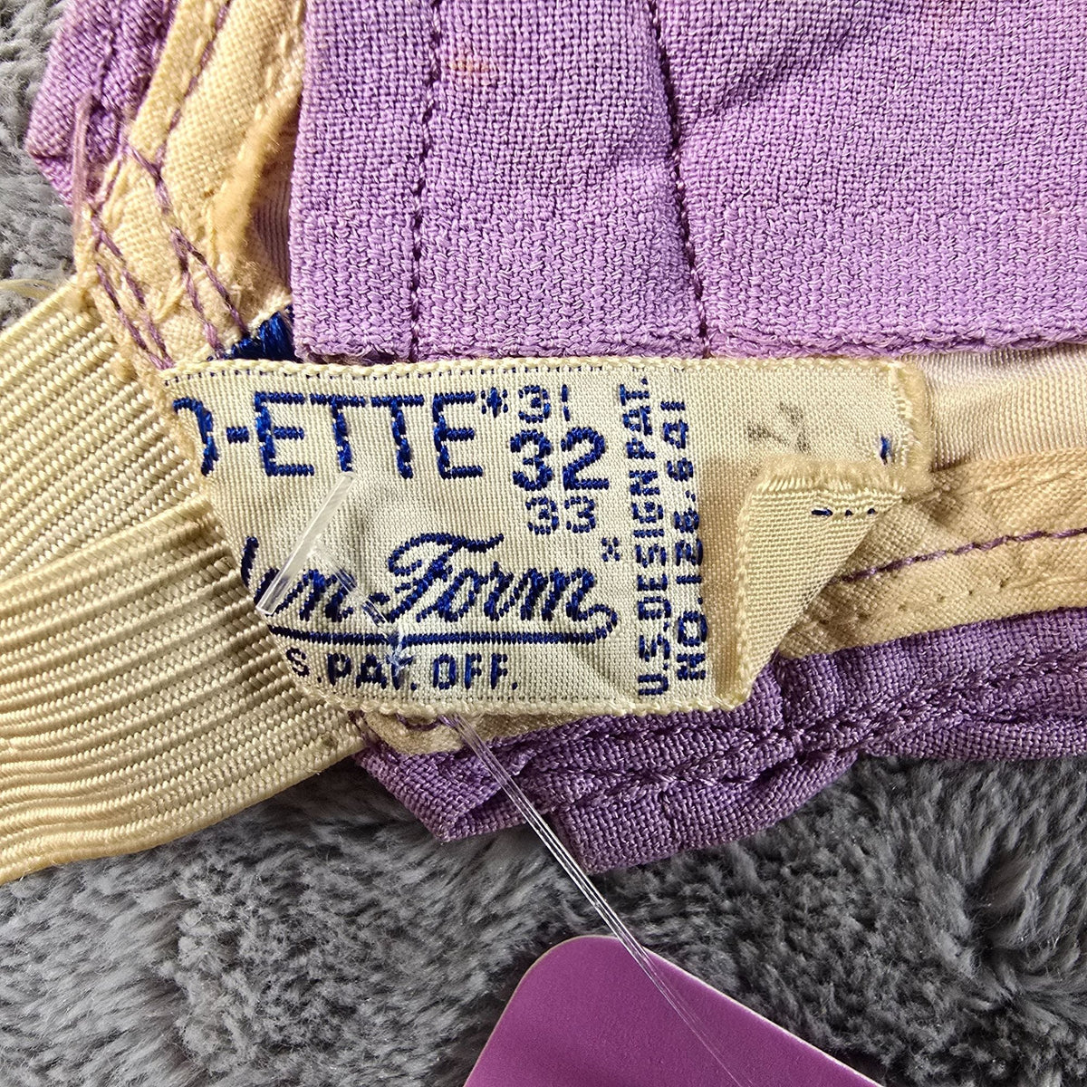 Vintage 1940s Maidenform Allo-Ette Customized Lavendar Covered Costume Bra (30)
