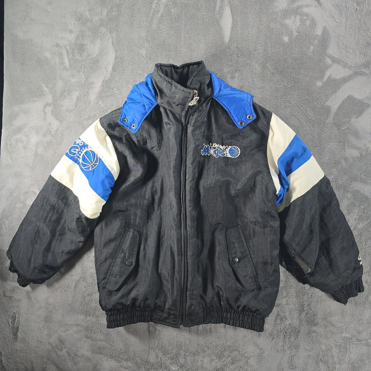 Vintage 1990s Logo Athletic NBA Orlando Magic Hooded Jacket (Youth XL) *Flaw