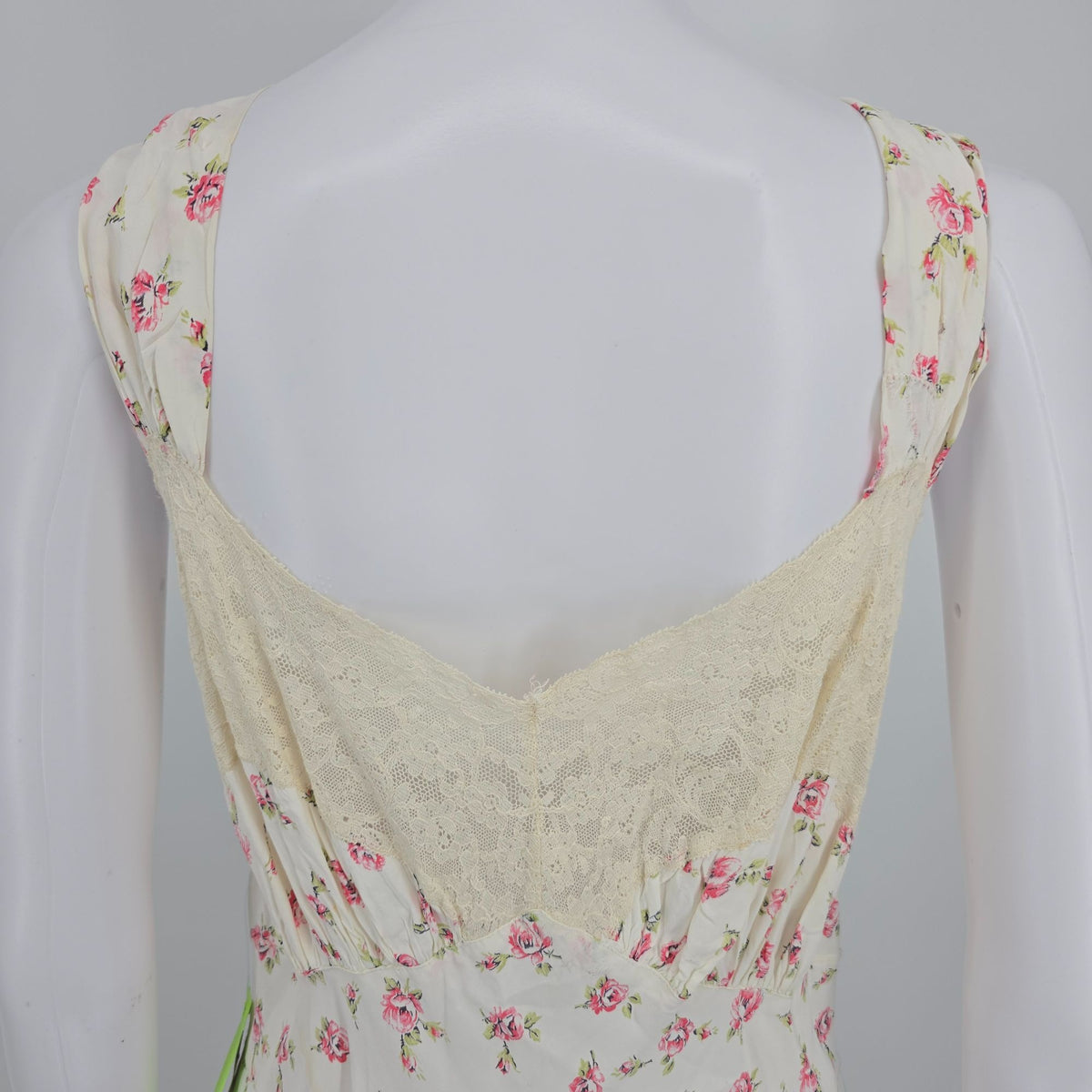 Vintage 1930s Floral Rosebud Print Bias Cut Floor Length Nightgown (M) *Flaws