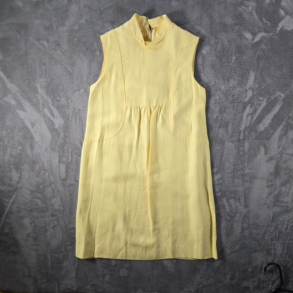 Vintage 1960s Bill Beaton For Borgenicht Bros. Yellow Sleeveless Mod Mini Dress (XS)