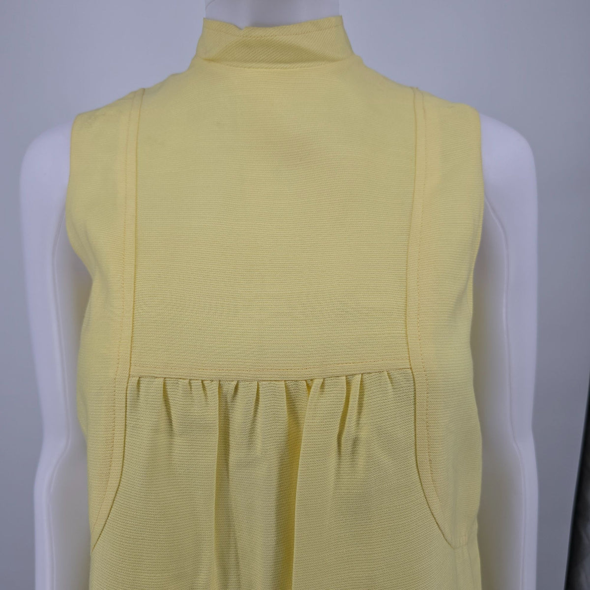 Vintage 1960s Bill Beaton For Borgenicht Bros. Yellow Sleeveless Mod Mini Dress (XS)