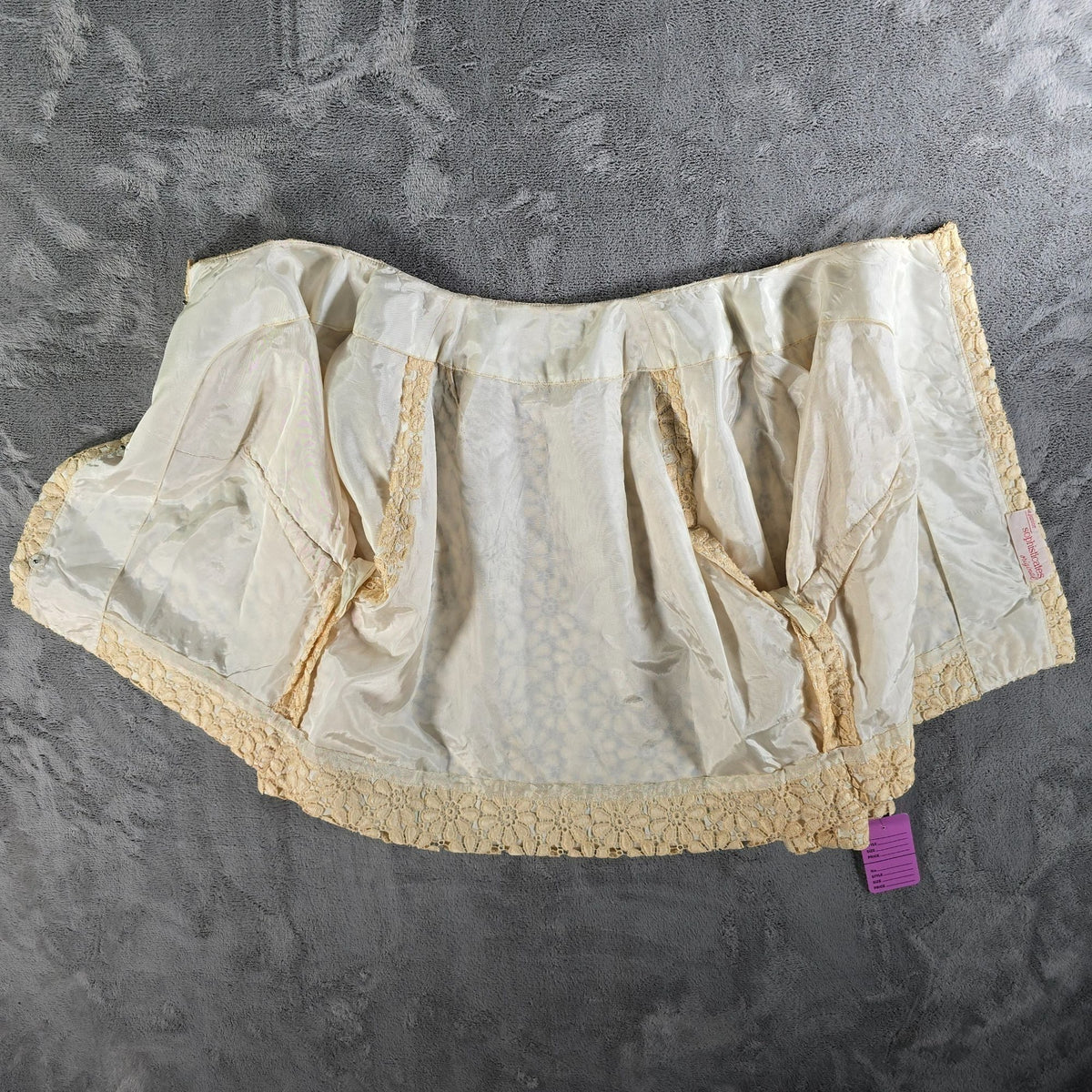 Vintage 1960s Anne Klein Junior Sophisticates Cropped Guipure Lace Jacket (M)