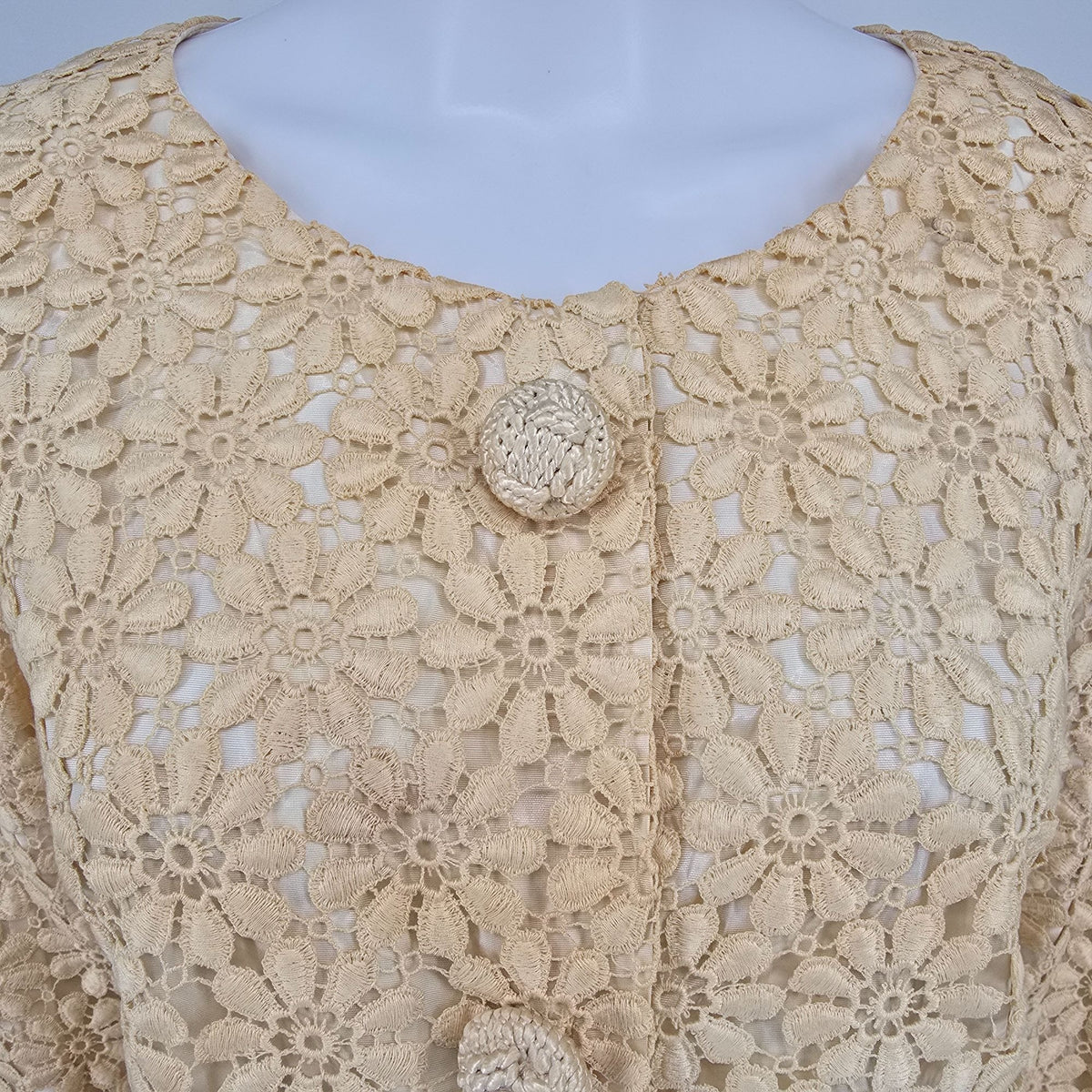 Vintage 1960s Anne Klein Junior Sophisticates Cropped Guipure Lace Jacket (M)