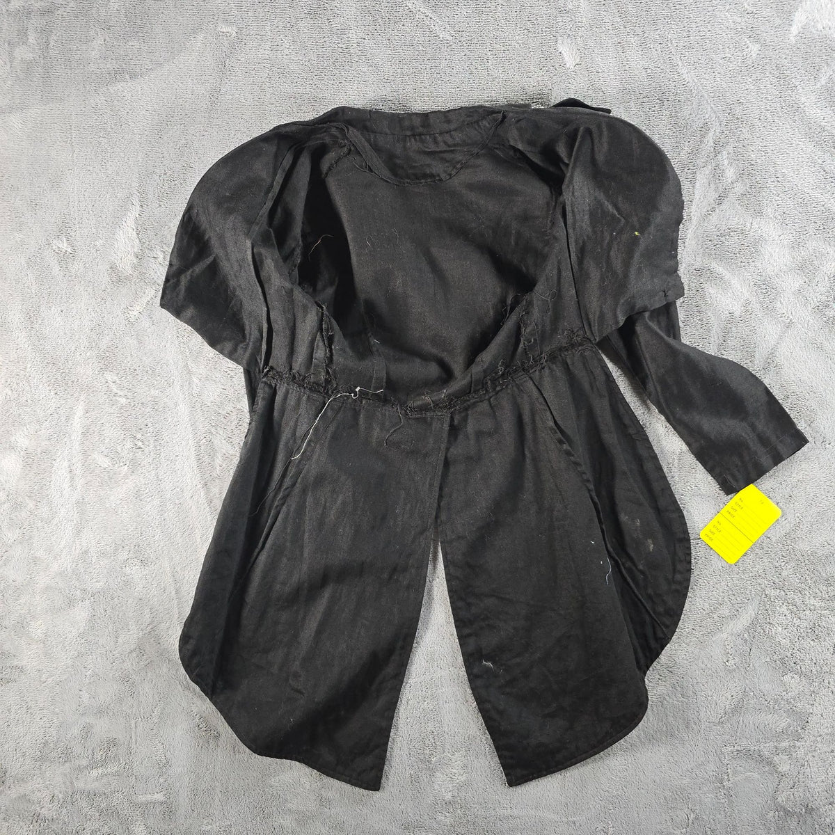 Vintage 1980s Black Victorian-Style Tailcoat Stage Costume (Girls Small)