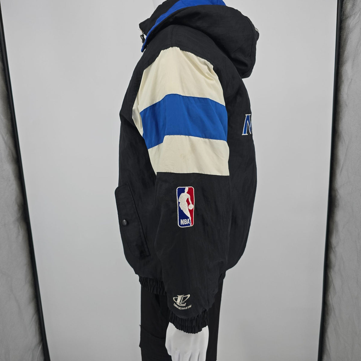Vintage 1990s Logo Athletic NBA Orlando Magic Hooded Jacket (Youth XL) *Flaw