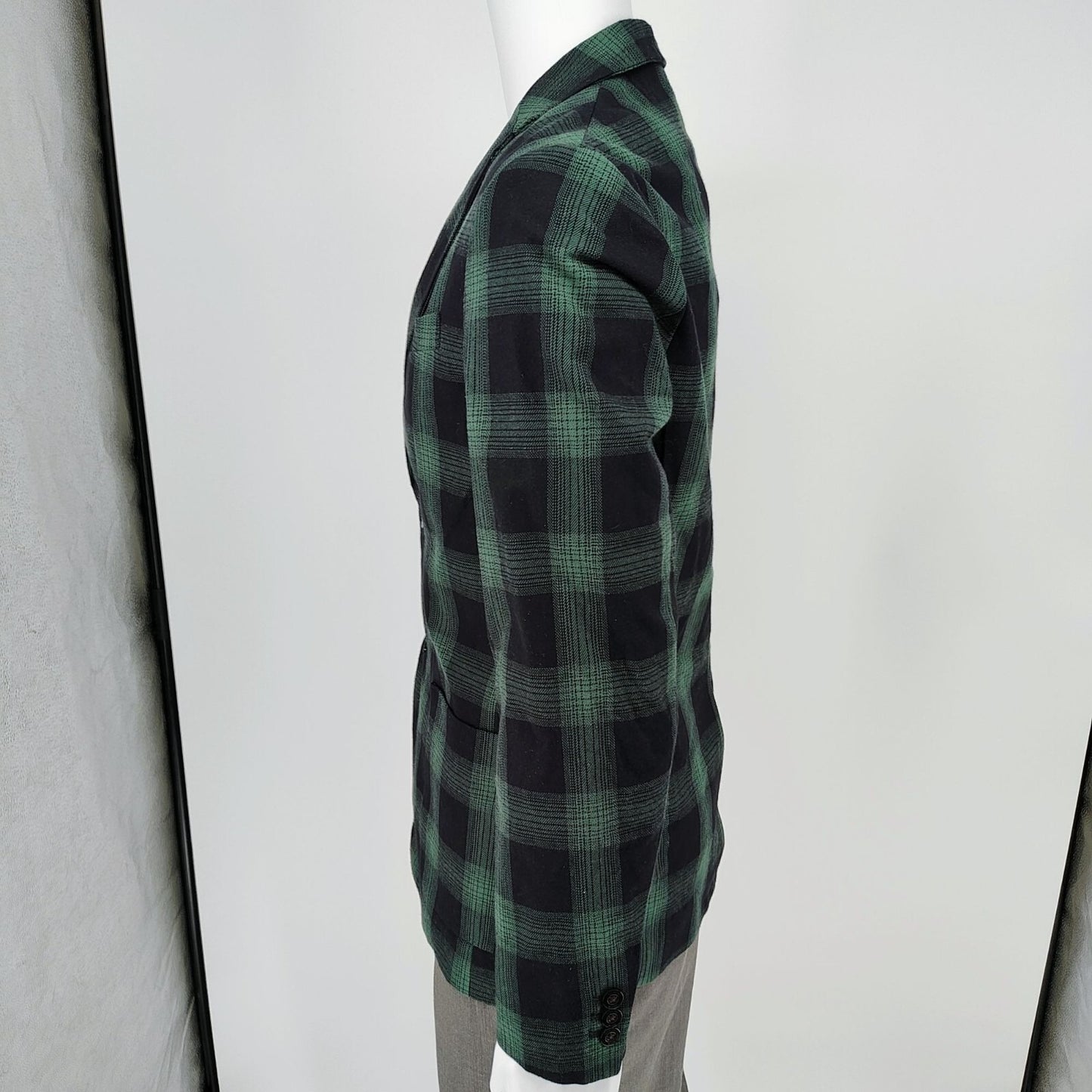 NWT Houston White Men's Black and Green Plaid Suit Jacket/Sport Coat (Small)