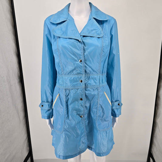 Vintage 1970s Montgomery Ward Women's Sky Blue Nylon Snap Button Jacket (Medium)