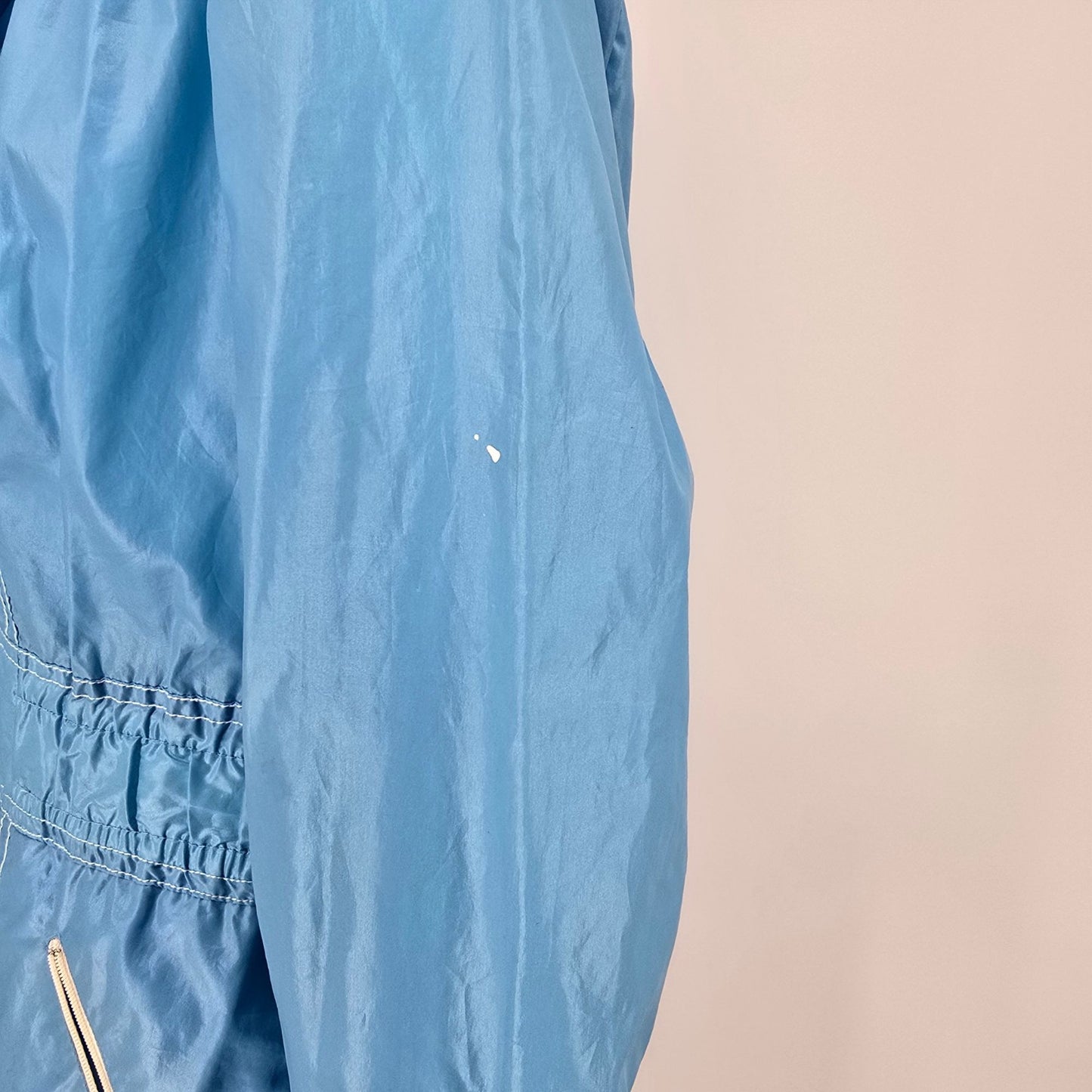 Vintage 1970s Montgomery Ward Women's Sky Blue Nylon Snap Button Jacket (Medium)