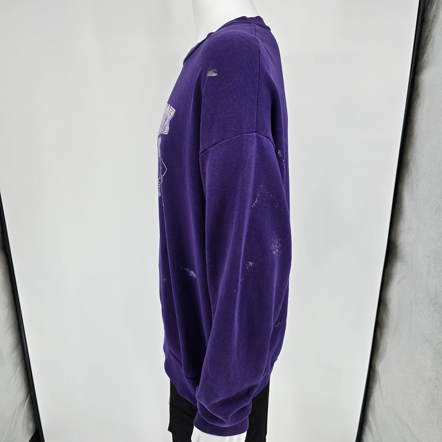 Distressed Vintage 1990s East Knox Bull Dogs Howard, Ohio Sweatshirt (2XL)