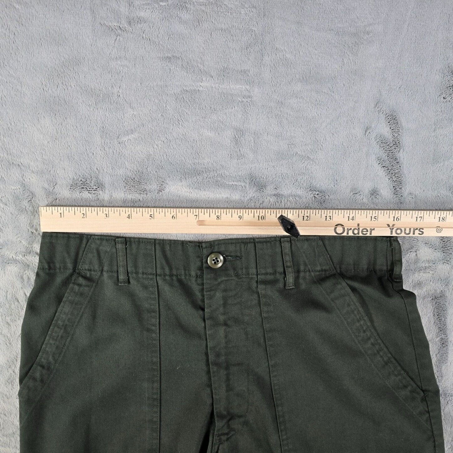 Vintage 1970s Green Large Pocket Serval Zipper Utility Work Pants (31x27) *Fair*