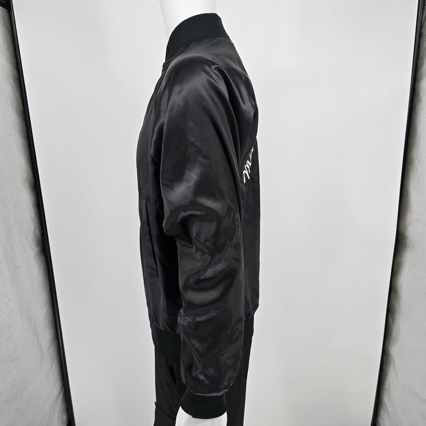 Vintage 1990s Auburn Sportswear "Martha's Sewing" Back Graphic Nylon Jacket (S)