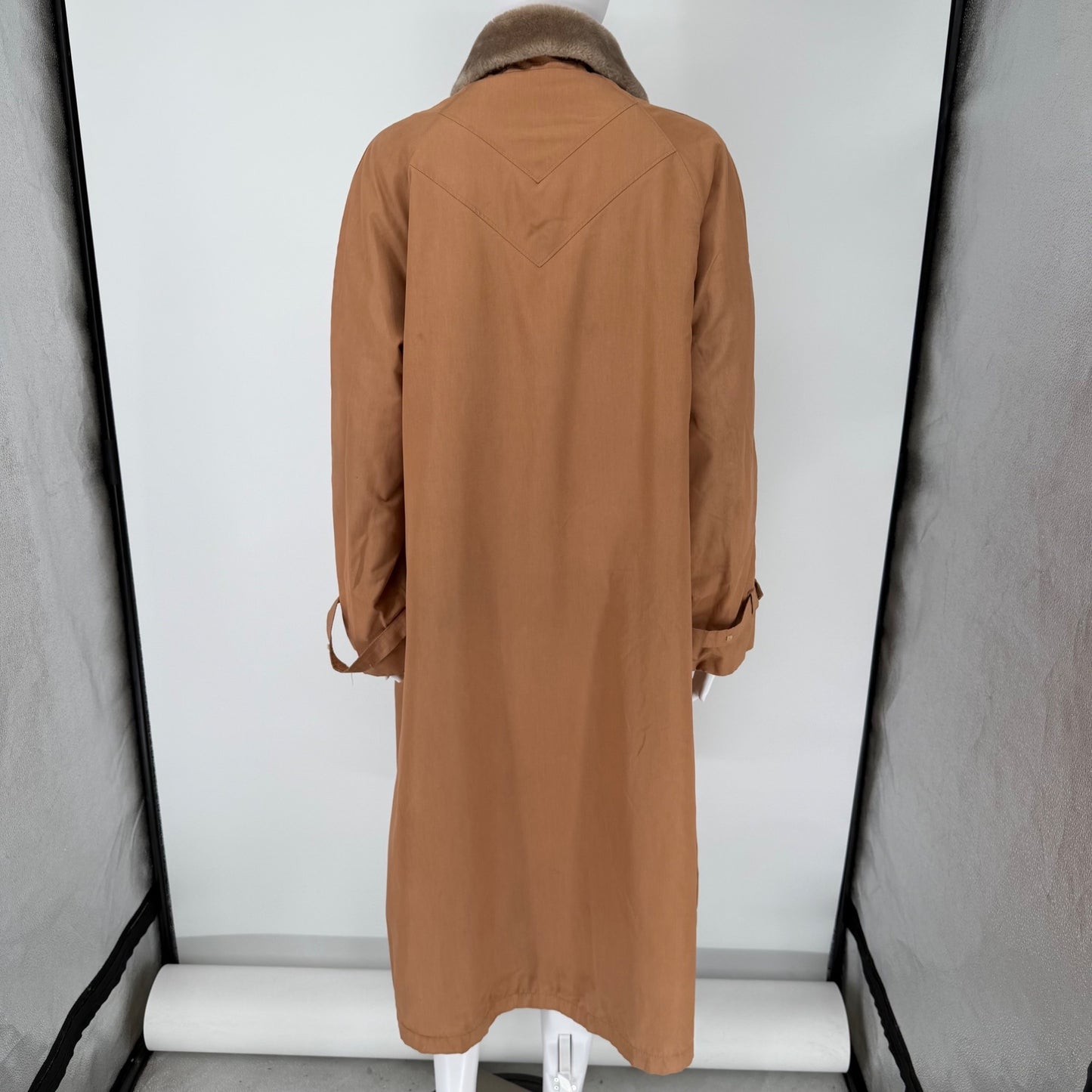 Vintage 1970s Misty Harbor Borgazia Faux Fur Lined Any Weather Coat (L/XL)