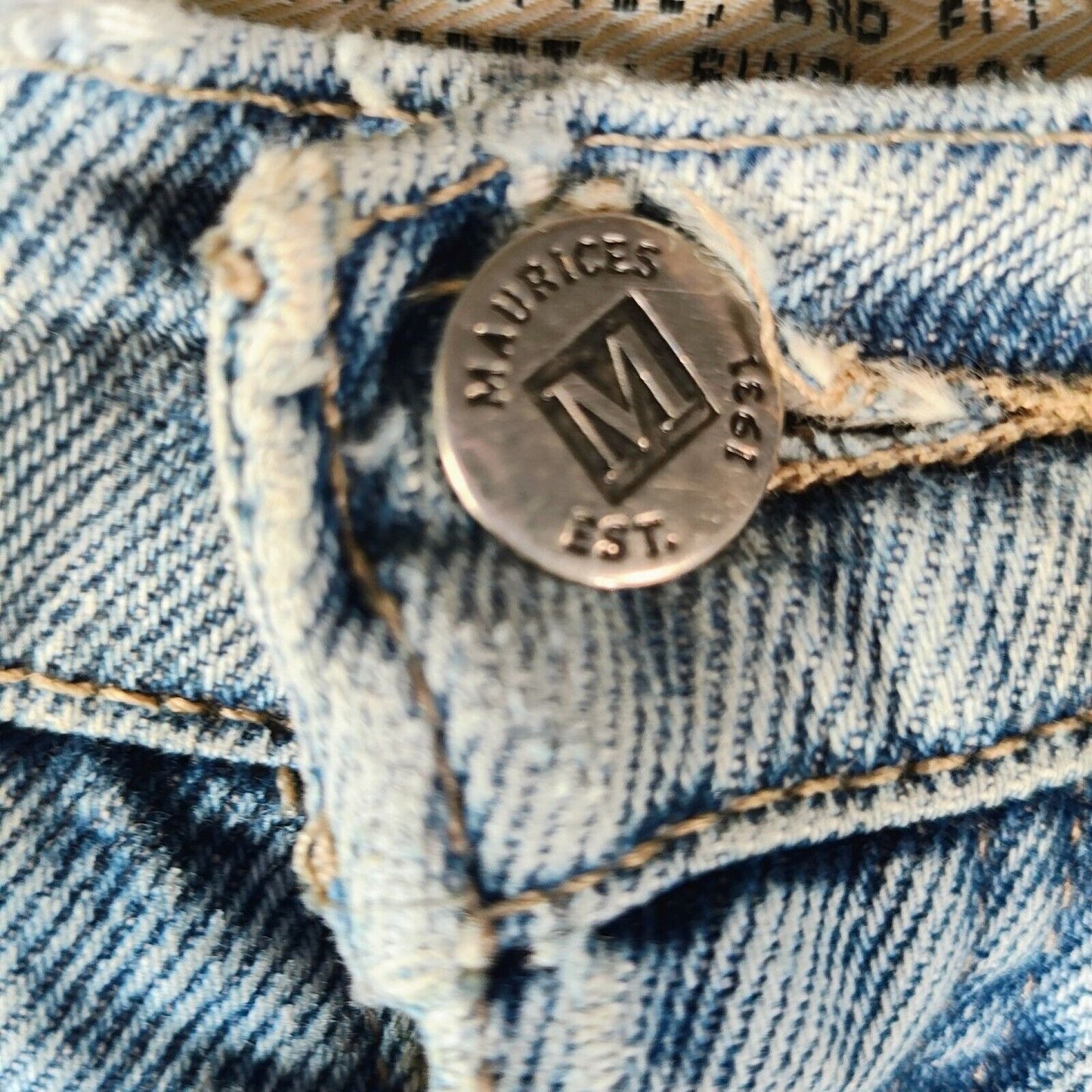 Vintage Maurices Women's 100% Cotton Light Blue Denim Loose Fit Jeans (6 Reg)
