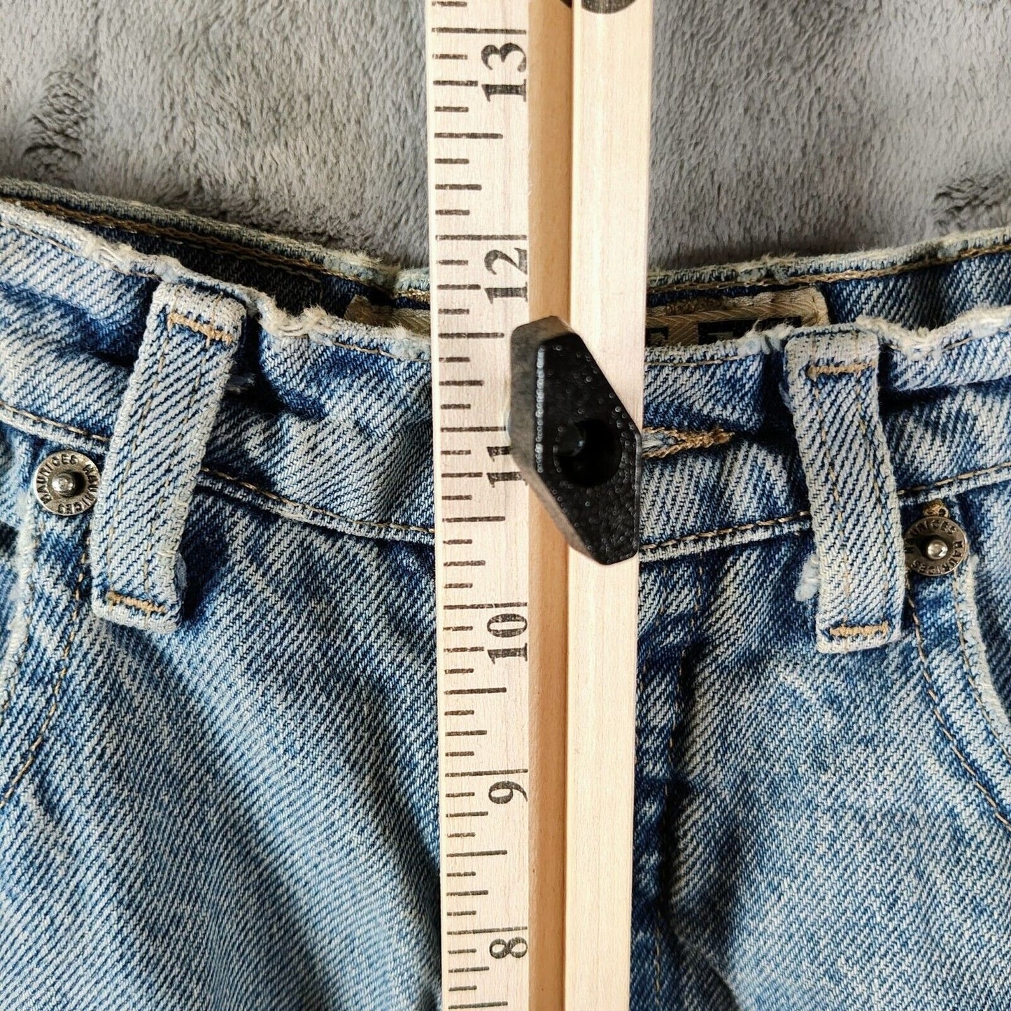 Vintage Maurices Women's 100% Cotton Light Blue Denim Loose Fit Jeans (6 Reg)
