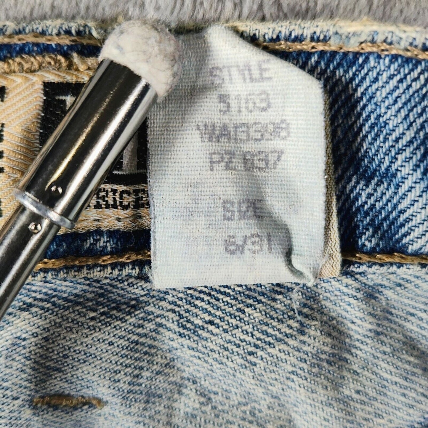 Vintage Maurices Women's 100% Cotton Light Blue Denim Loose Fit Jeans (6 Reg)