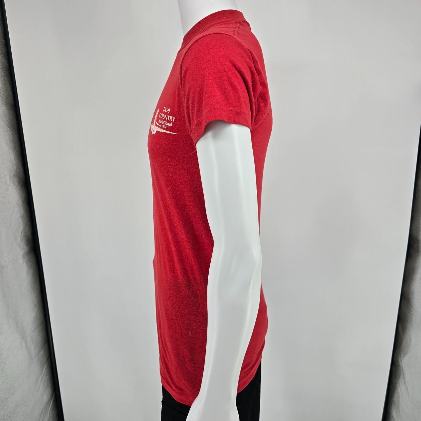 Vintage 1974 Red DC-9 Country Invitational Single Stitch Graphic T-Shirt (S)