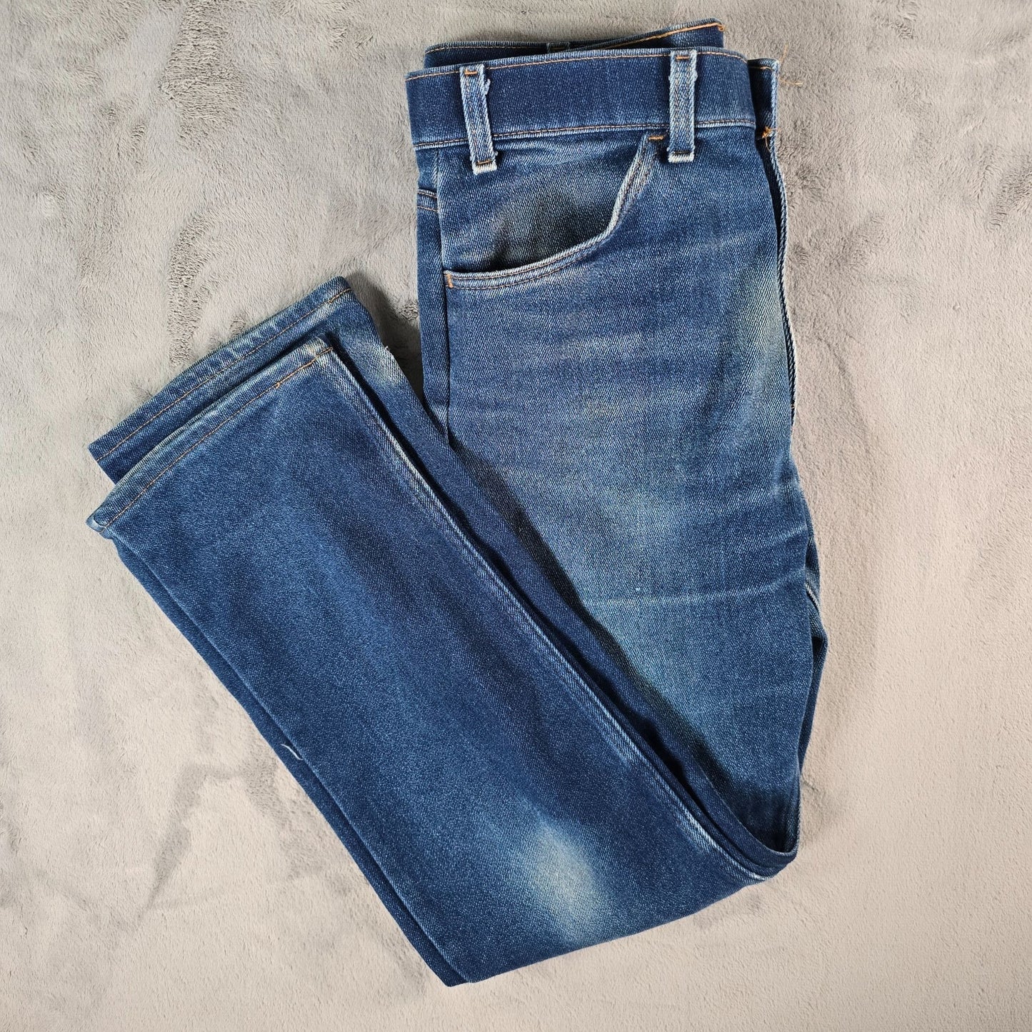 Vintage 1988 Levi's For Men 549 Comfort Fit Cotton/Poly Blue Tab Jeans (32x30)