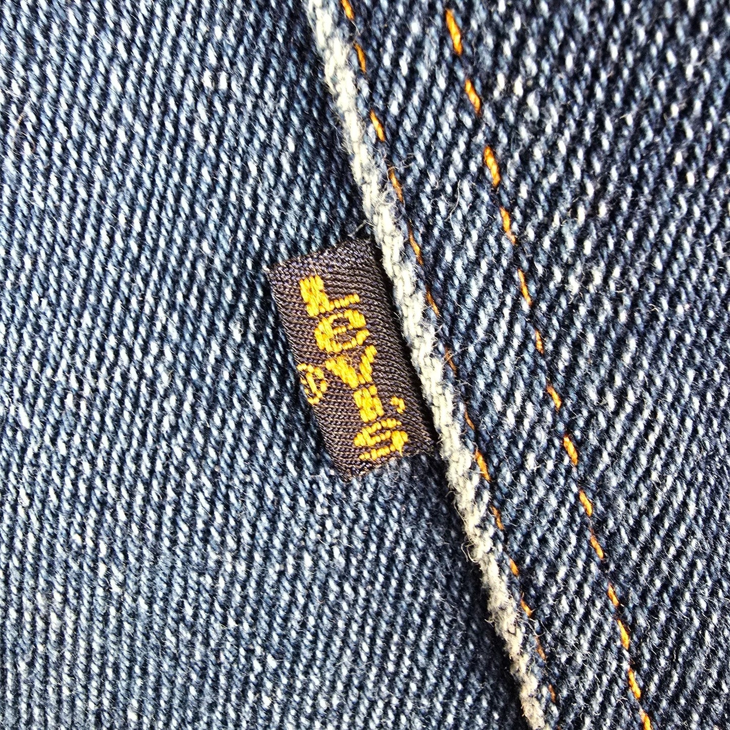 Vintage 1988 Levi's For Men 549 Comfort Fit Cotton/Poly Blue Tab Jeans (32x30)